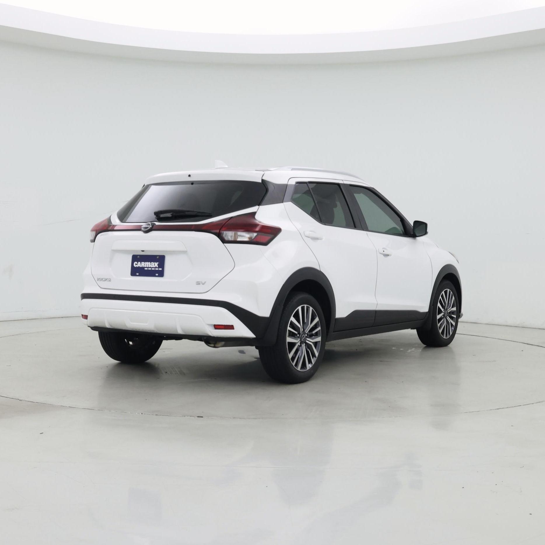 Thumbnail: 2023 Nissan Kicks - 8