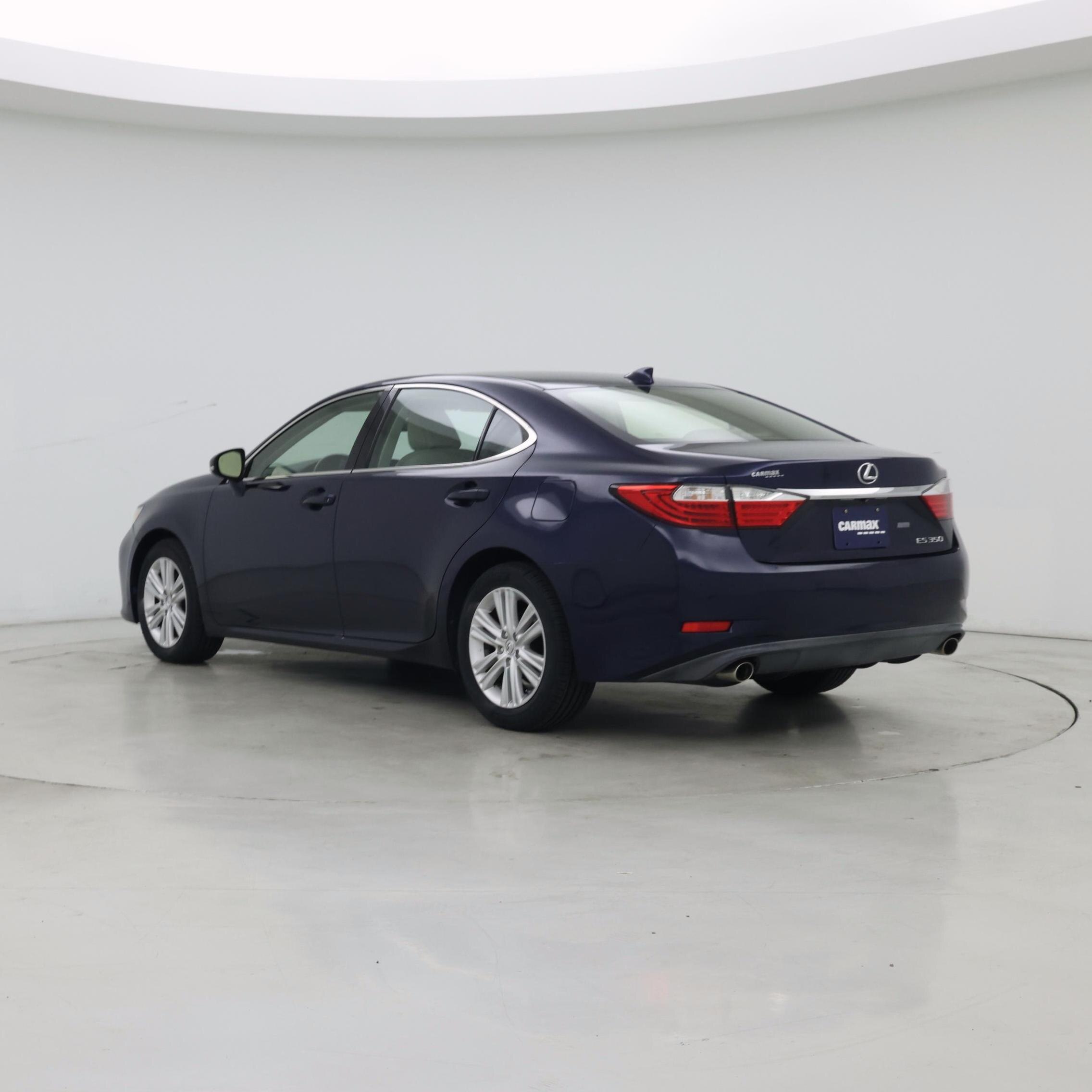 Thumbnail: 2015 Lexus ES - 2