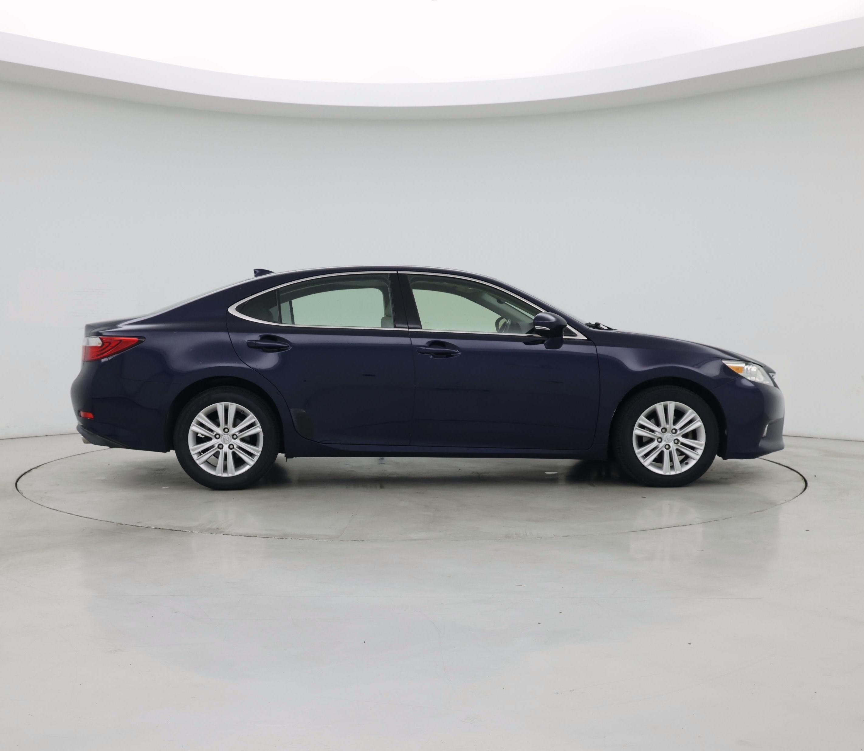 Thumbnail: 2015 Lexus ES - 7