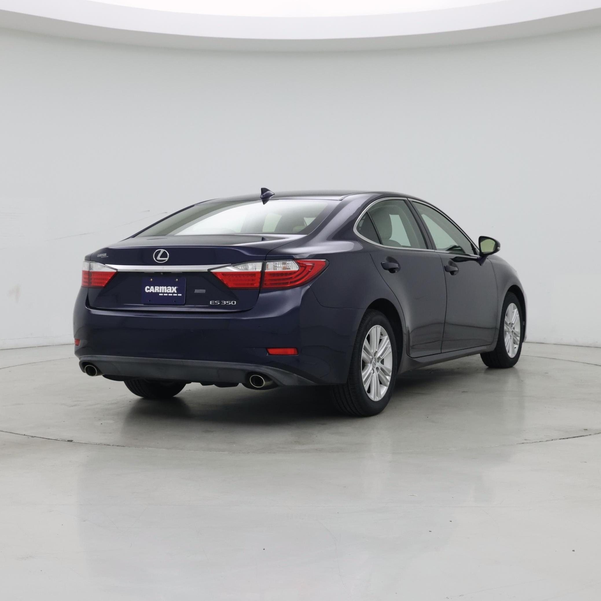 Thumbnail: 2015 Lexus ES - 8
