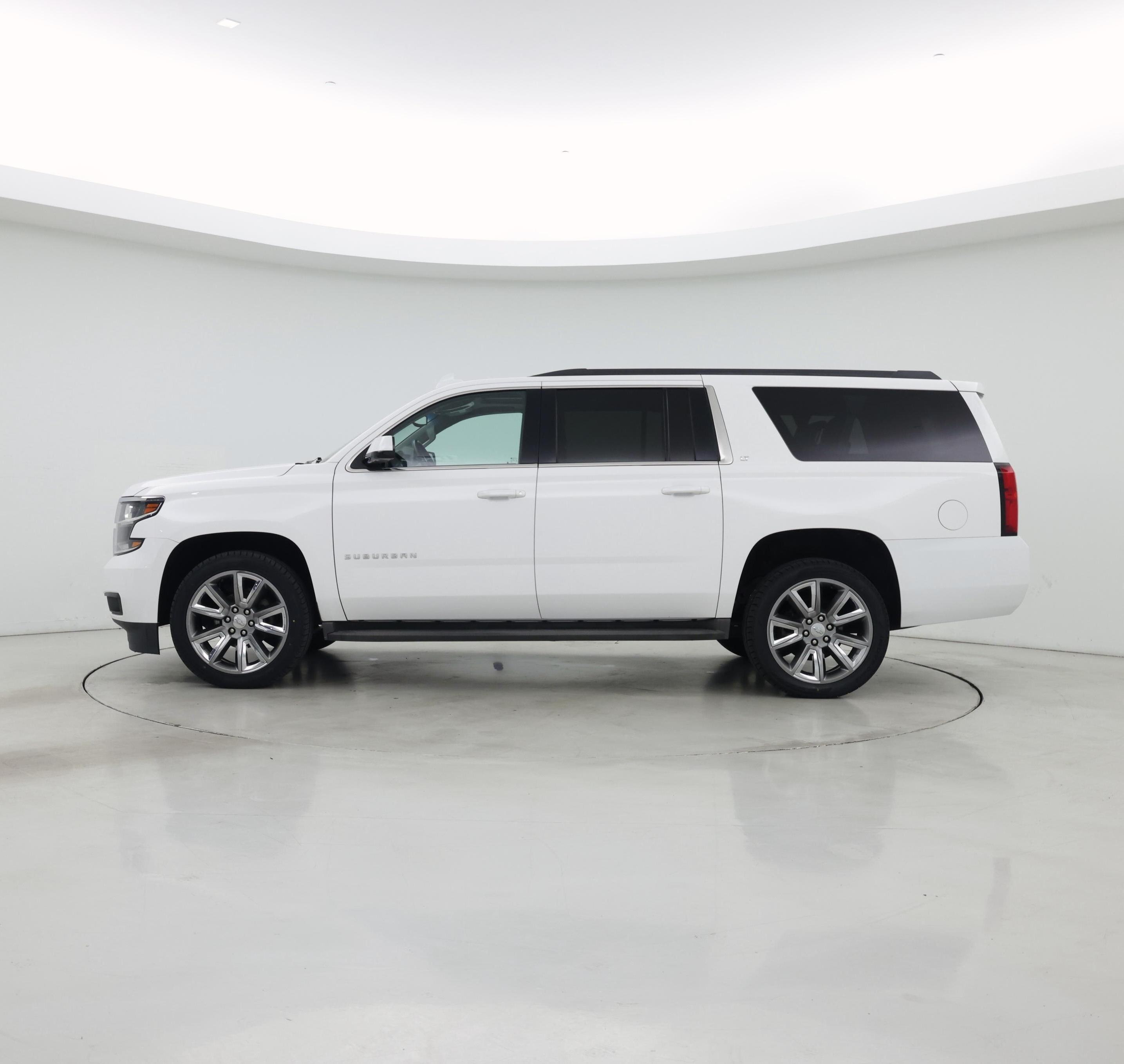 Thumbnail: 2015 Chevrolet Suburban - 3