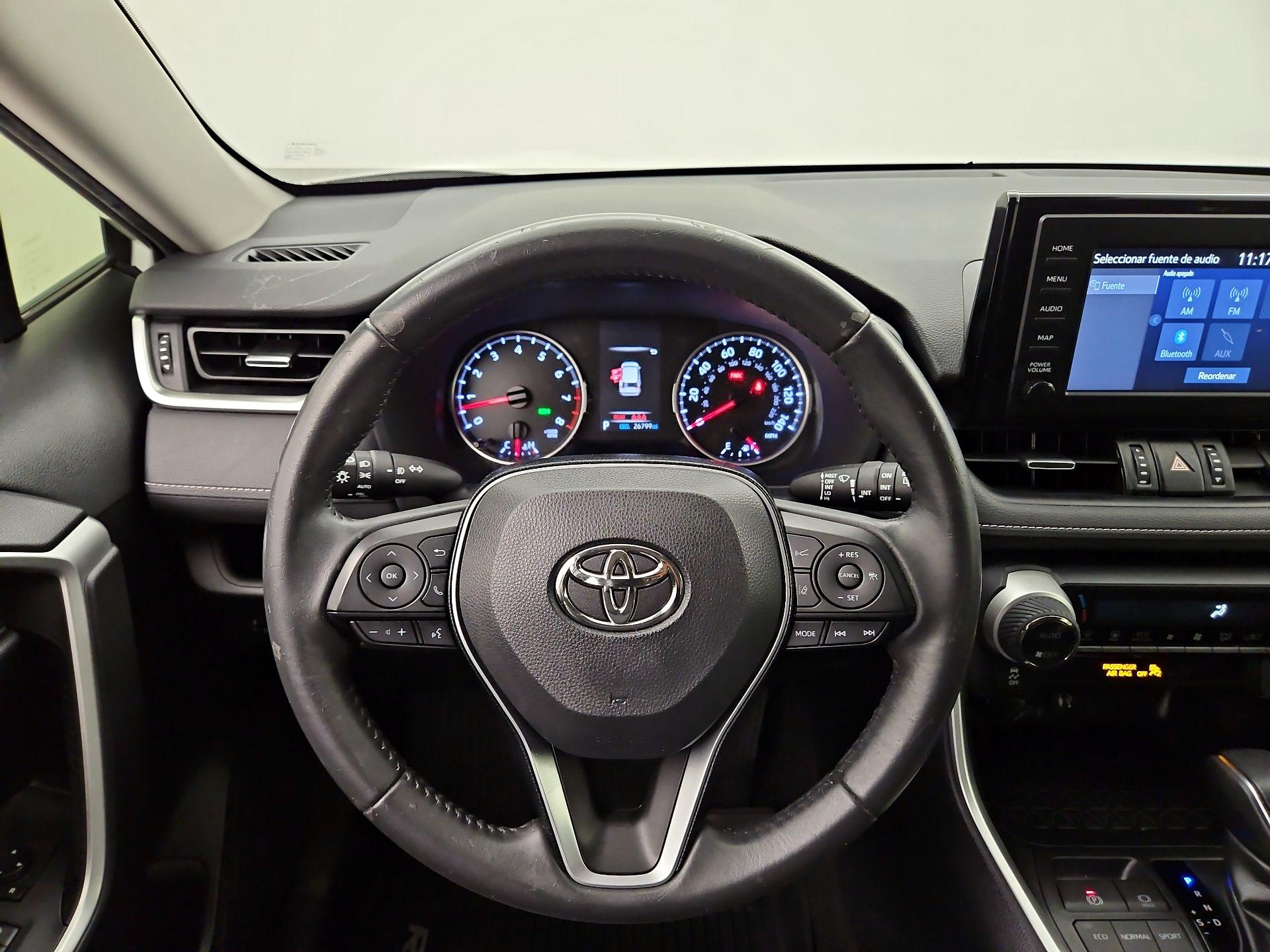 Thumbnail: 2019 Toyota RAV4 - 10