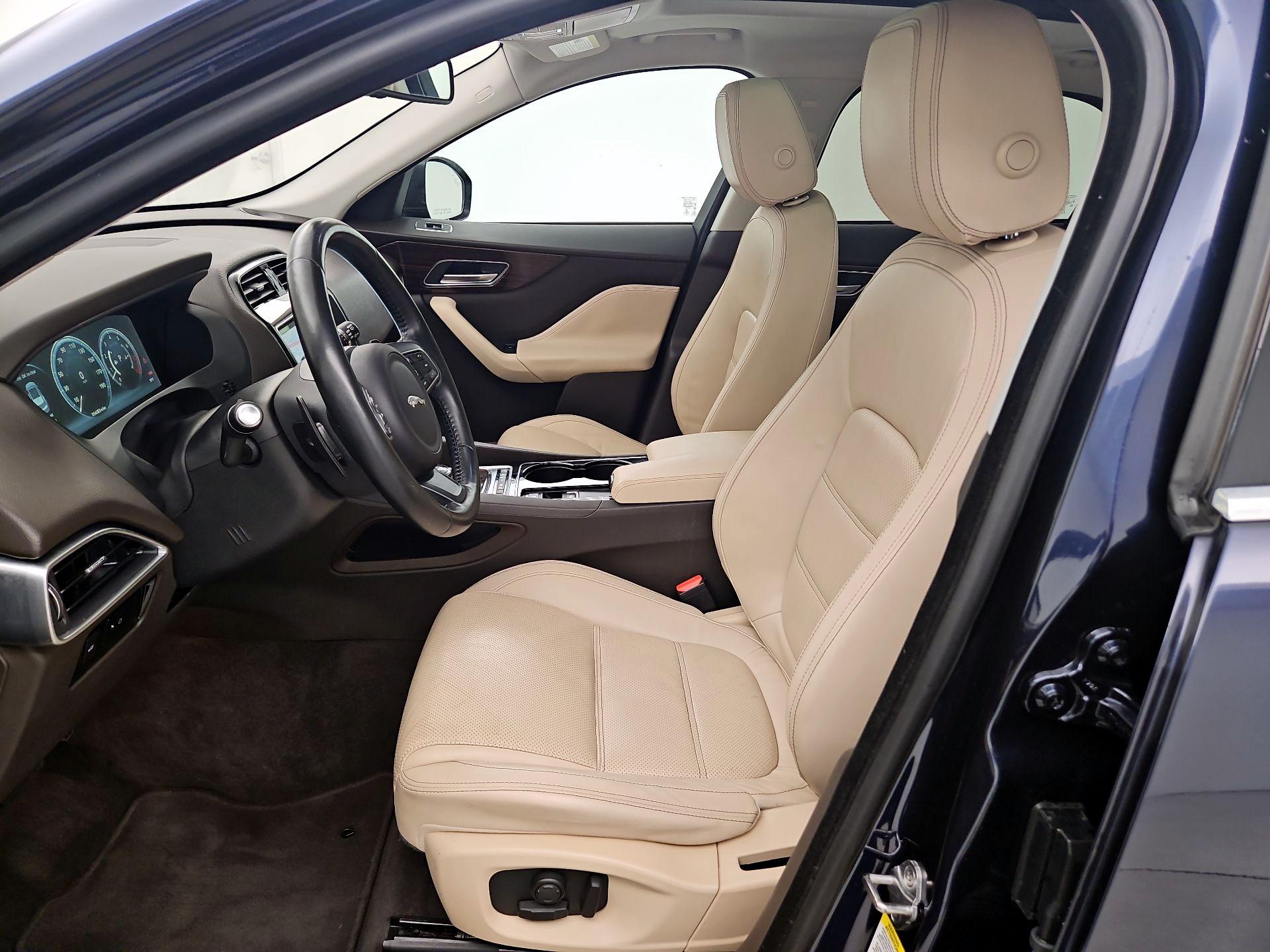 Thumbnail: 2017 Jaguar F-Pace - 11