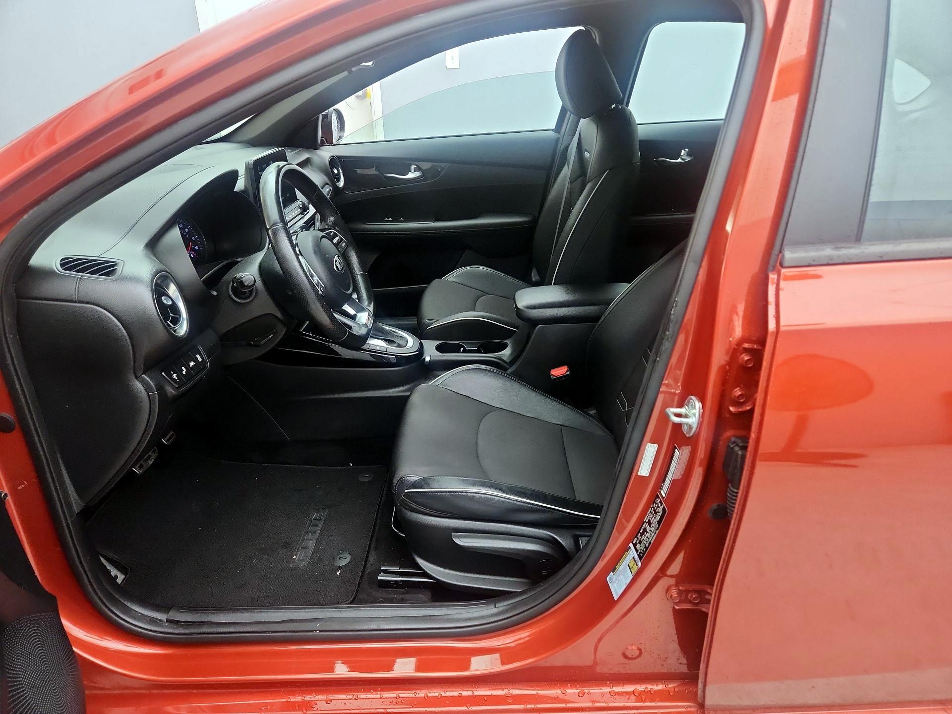 Thumbnail: 2021 Kia Forte - 11