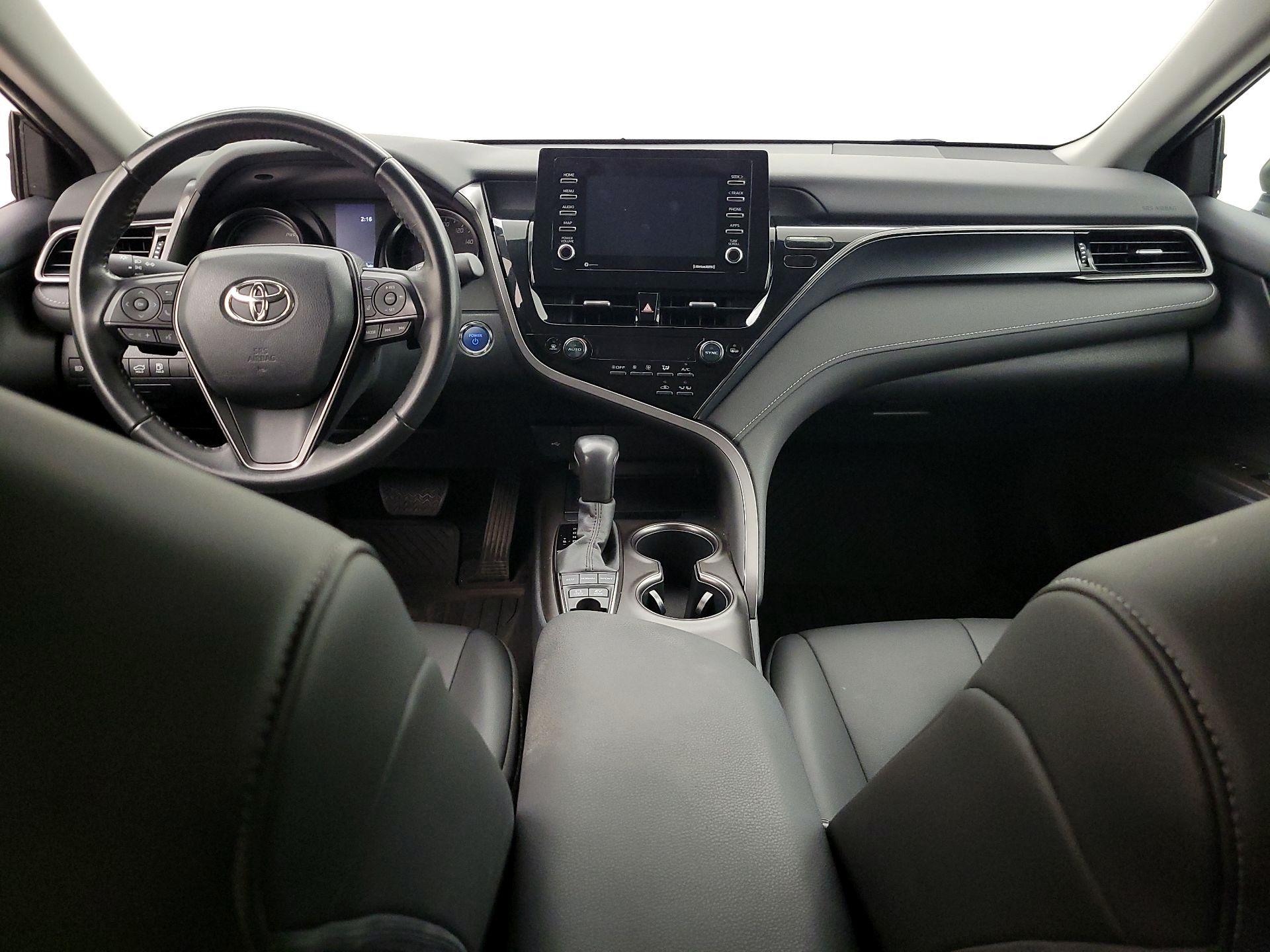 Thumbnail: 2022 Toyota Camry - 9