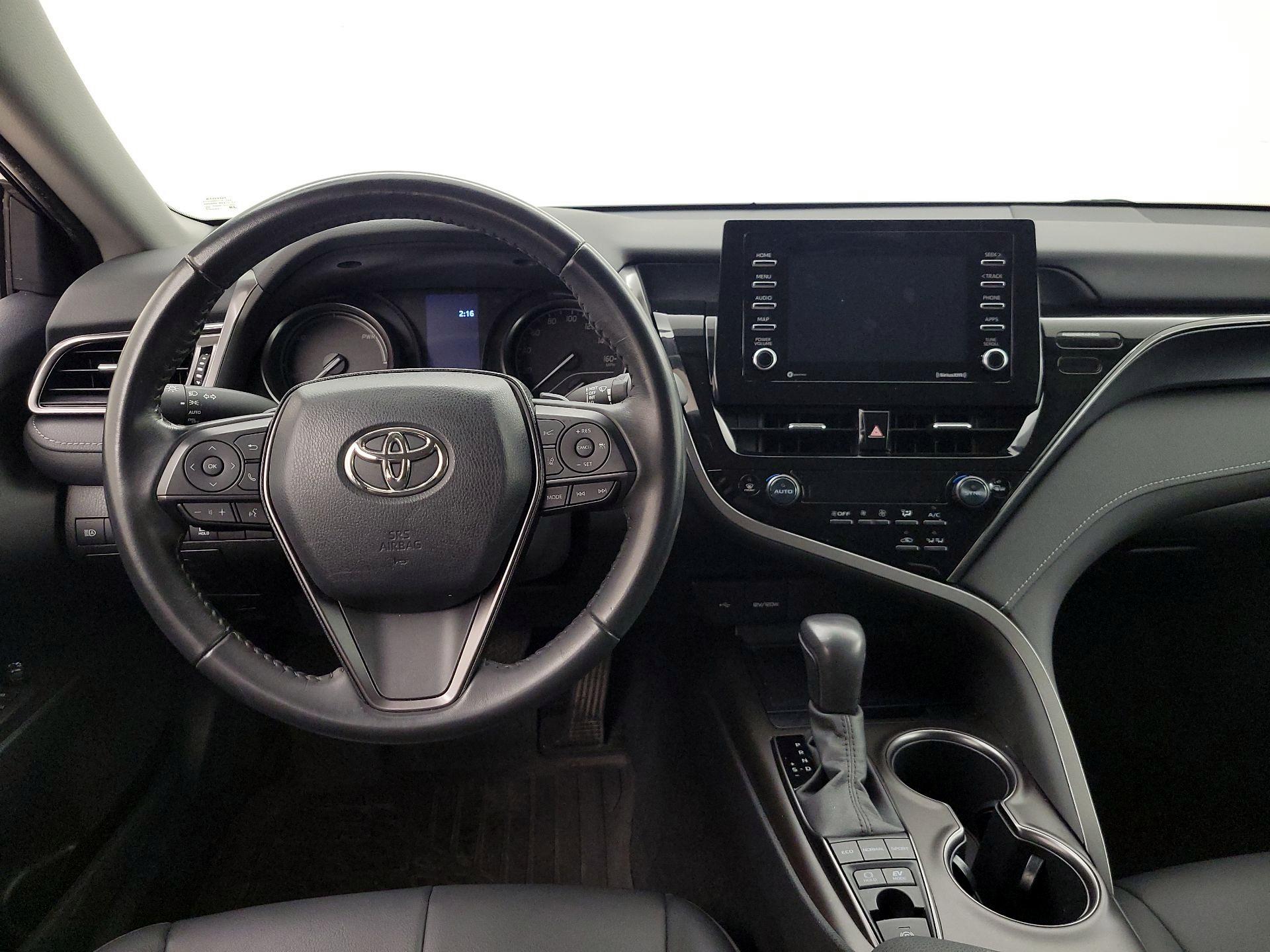 Thumbnail: 2022 Toyota Camry - 10