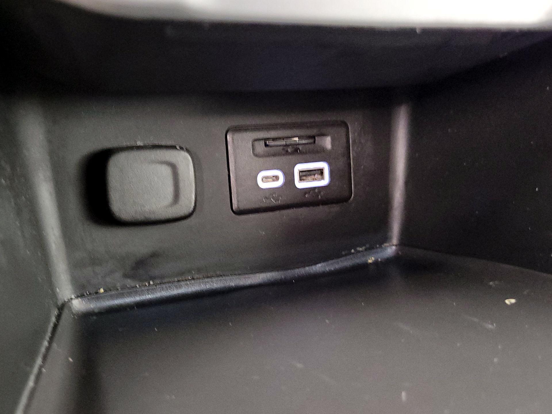 Thumbnail: 2023 GMC Acadia - 19