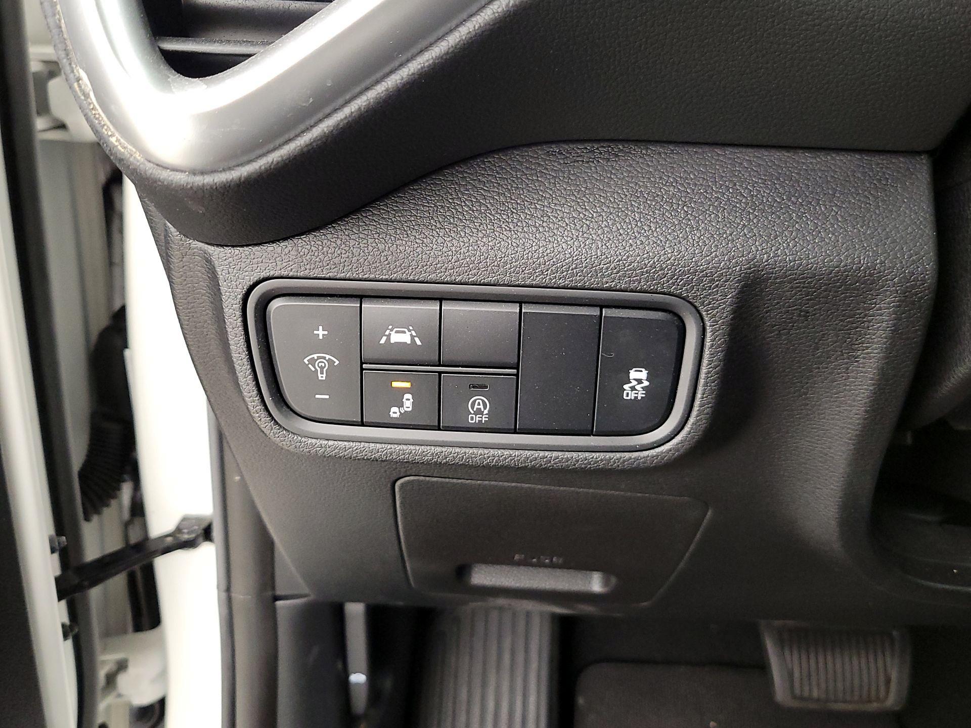 Thumbnail: 2021 Kia Soul - 13
