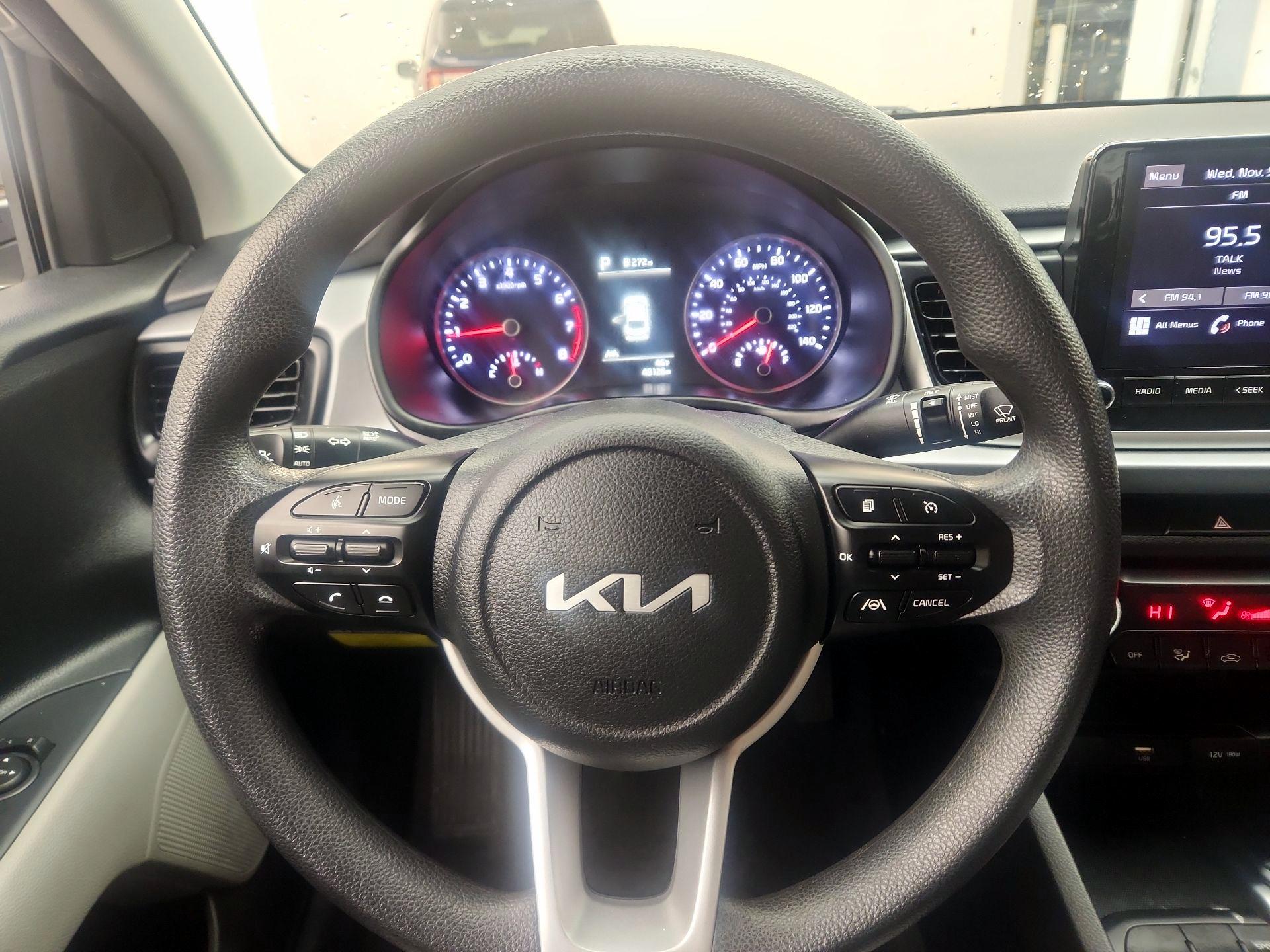 Thumbnail: 2022 Kia Rio - 10