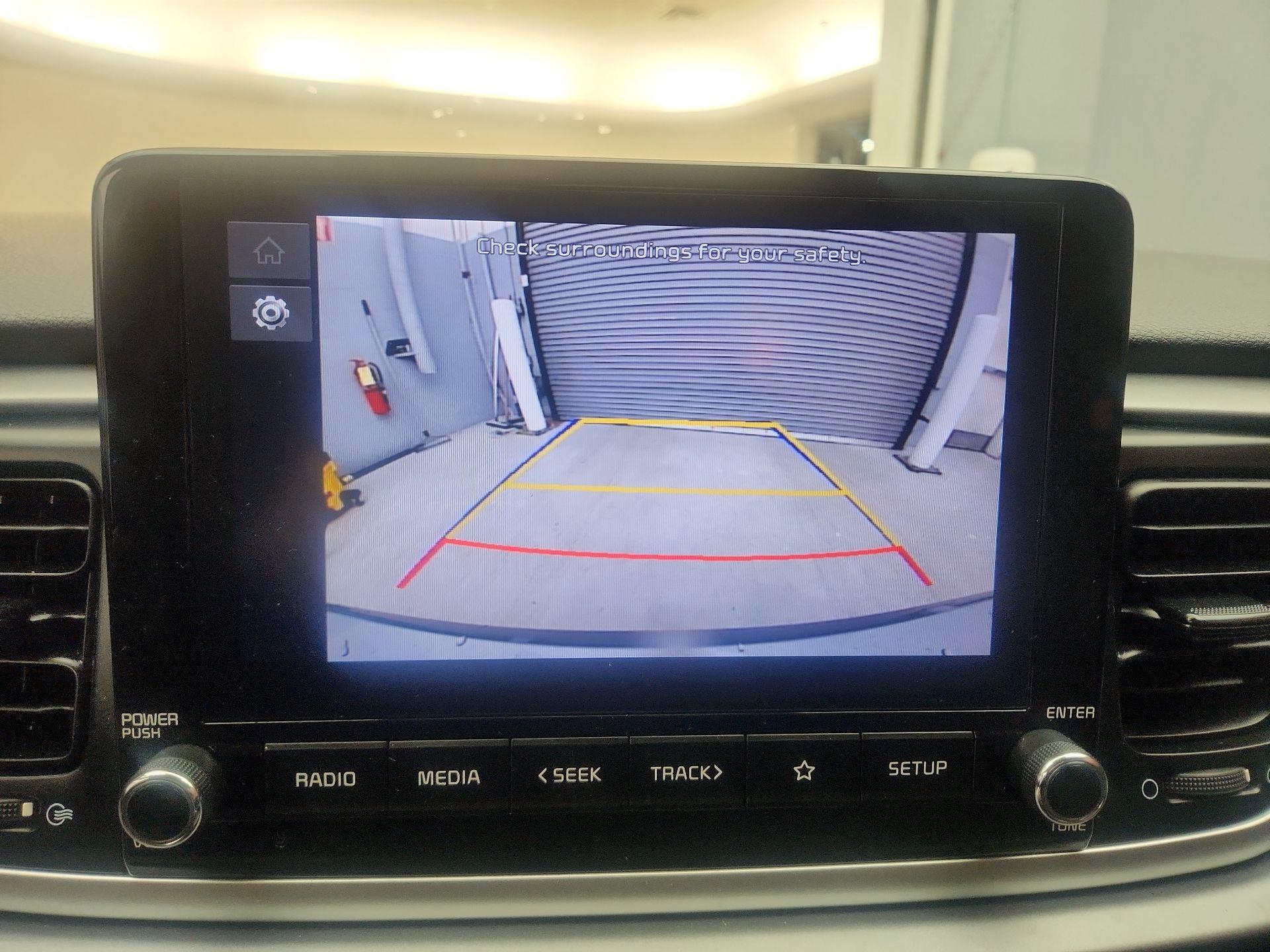 Thumbnail: 2022 Kia Rio - 14