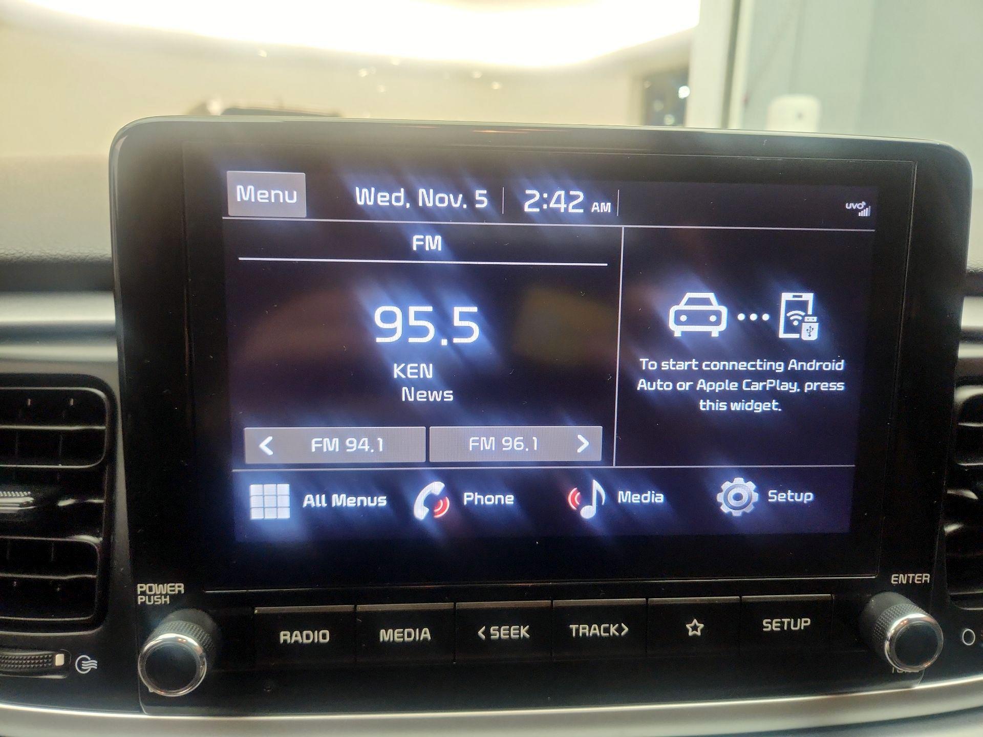 Thumbnail: 2022 Kia Rio - 15