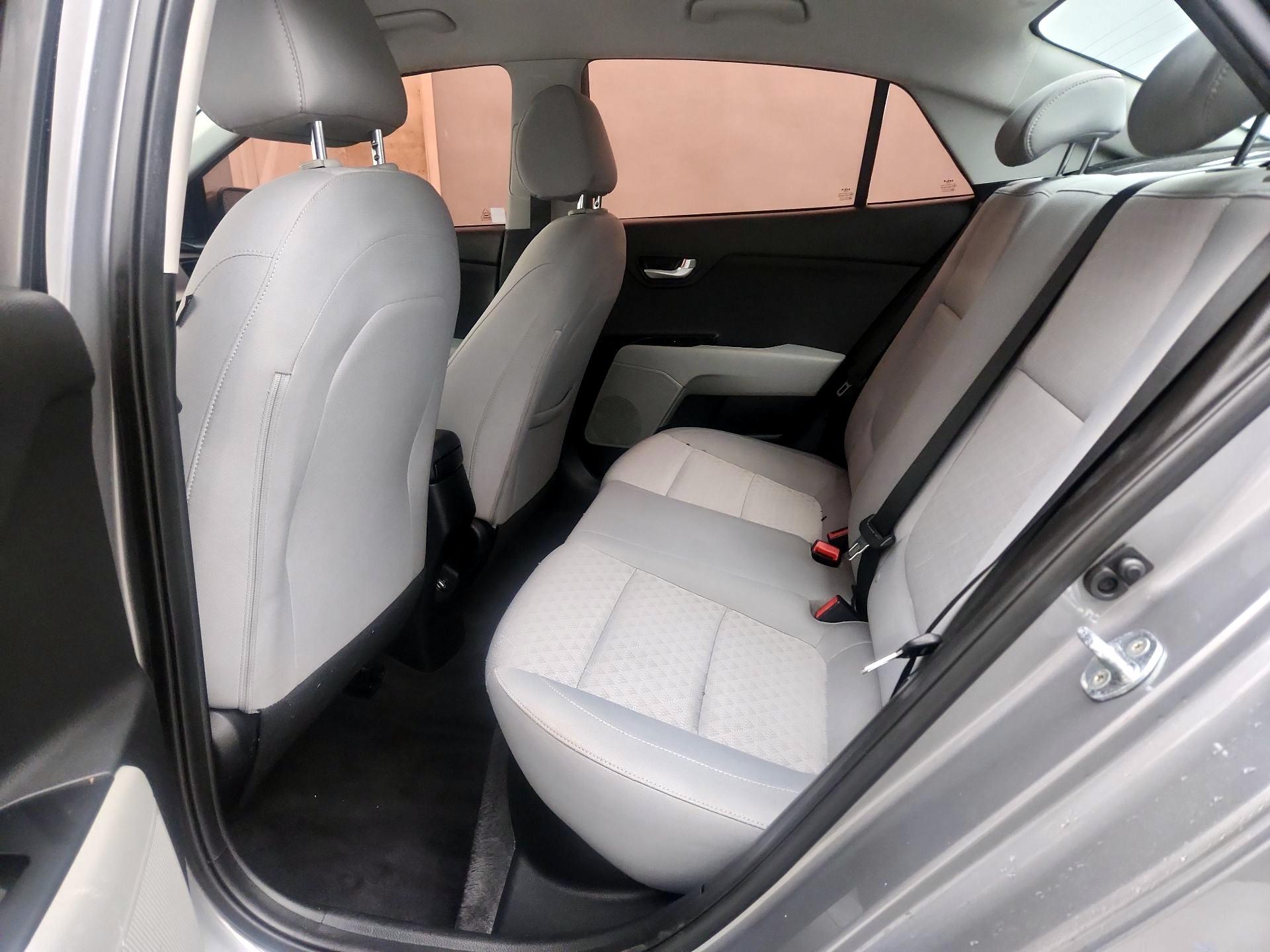 Thumbnail: 2022 Kia Rio - 19