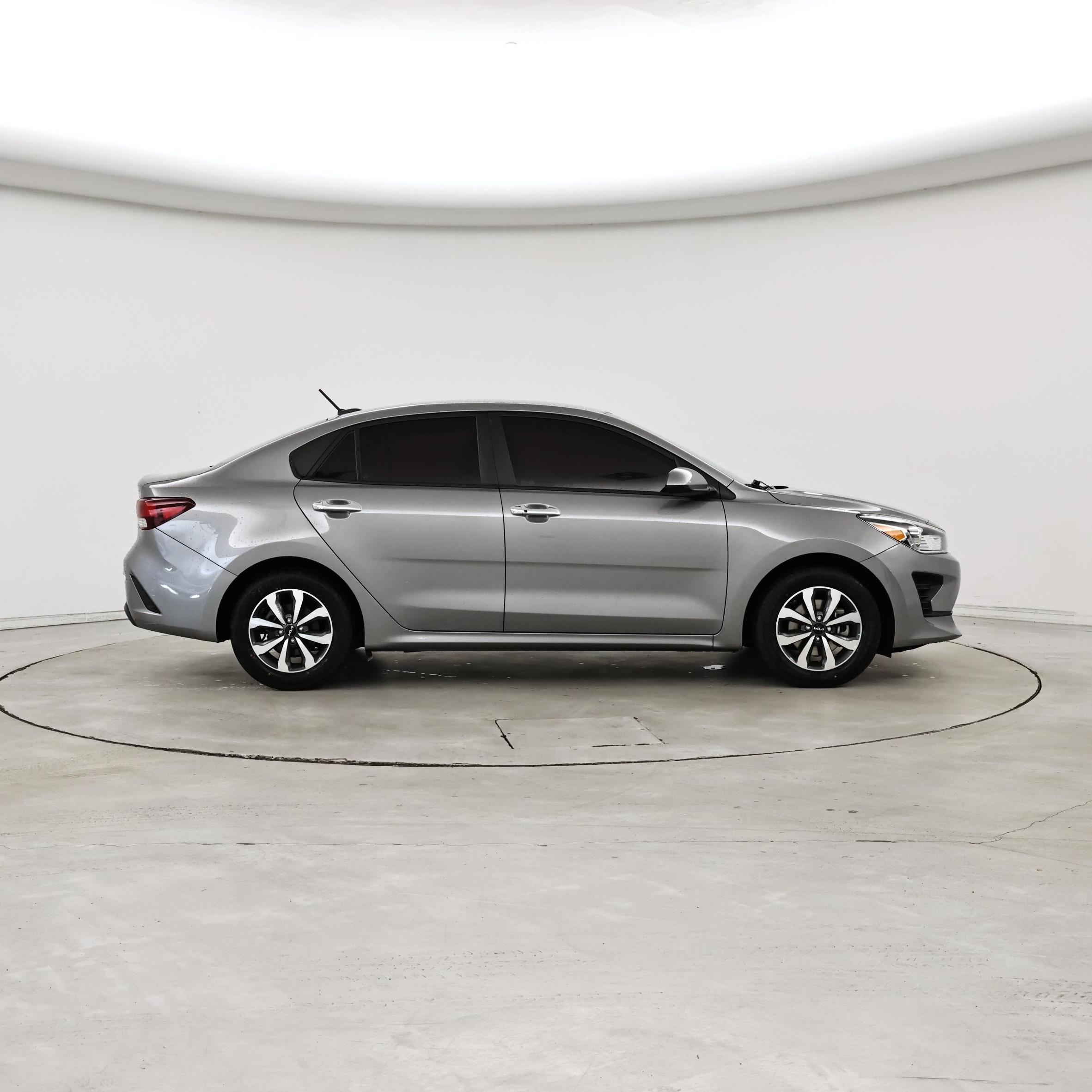 Thumbnail: 2022 Kia Rio - 7