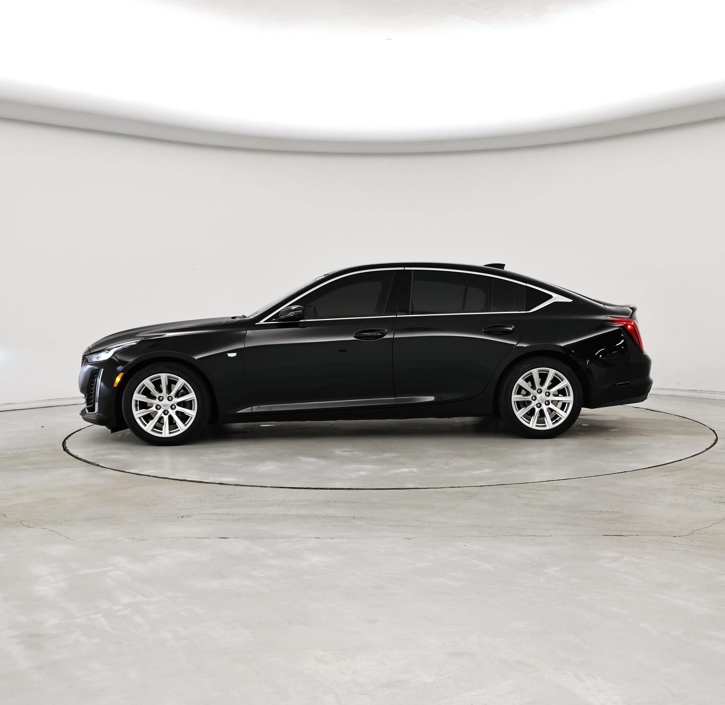 Thumbnail: 2023 Cadillac CT5 - 3