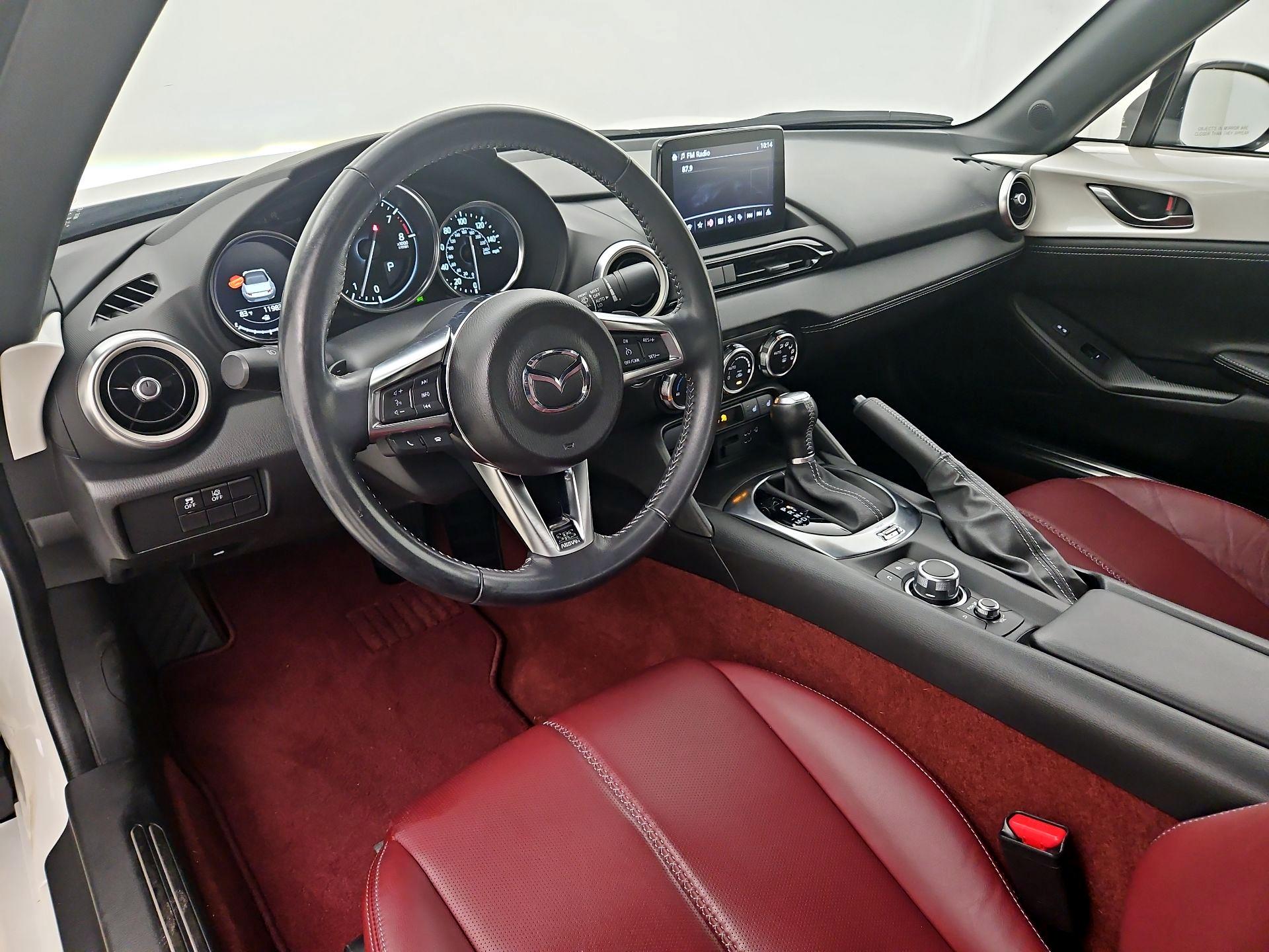 Thumbnail: 2020 Mazda MX-5 Miata - 9