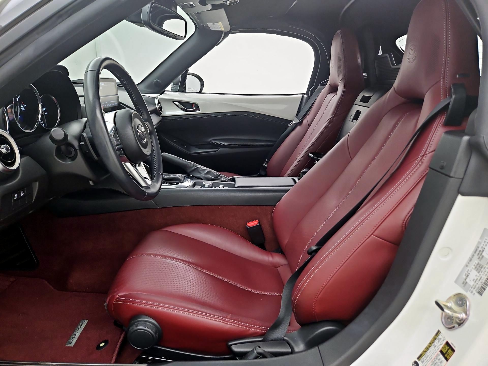 Thumbnail: 2020 Mazda MX-5 Miata - 11