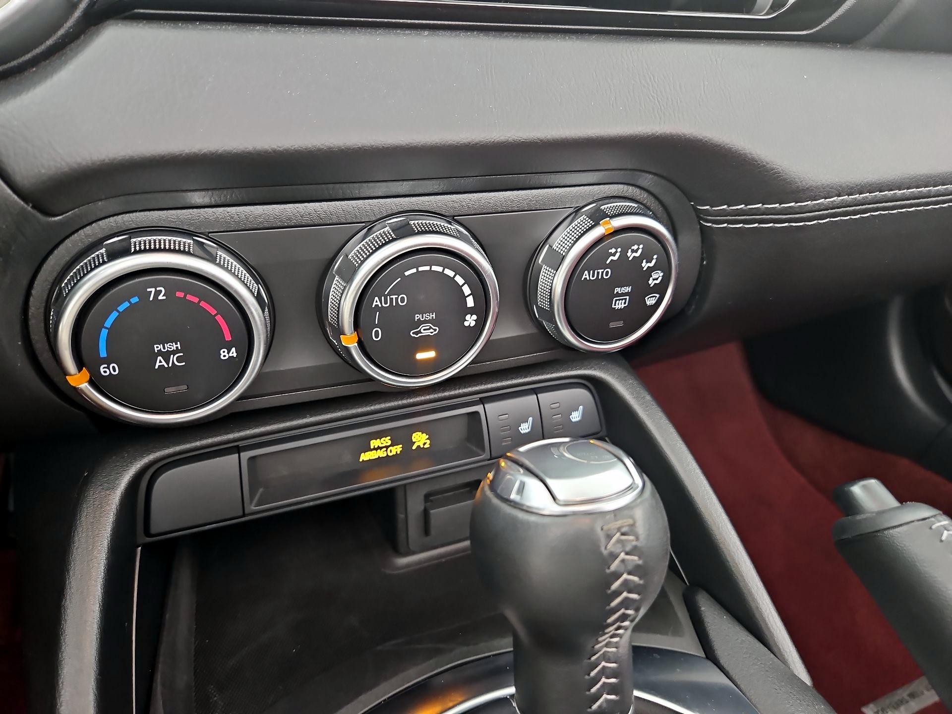 Thumbnail: 2020 Mazda MX-5 Miata - 16