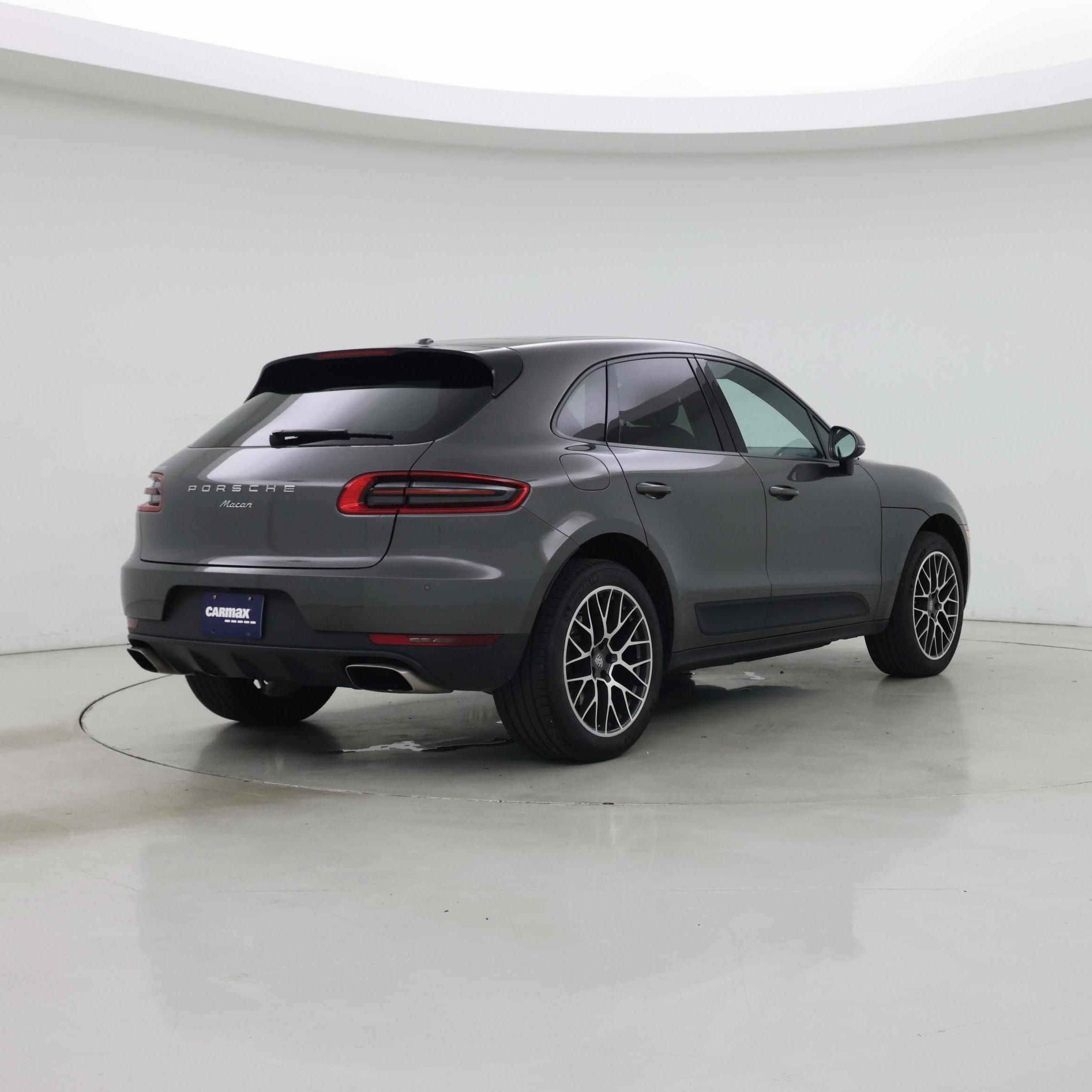 Thumbnail: 2017 Porsche Macan - 8