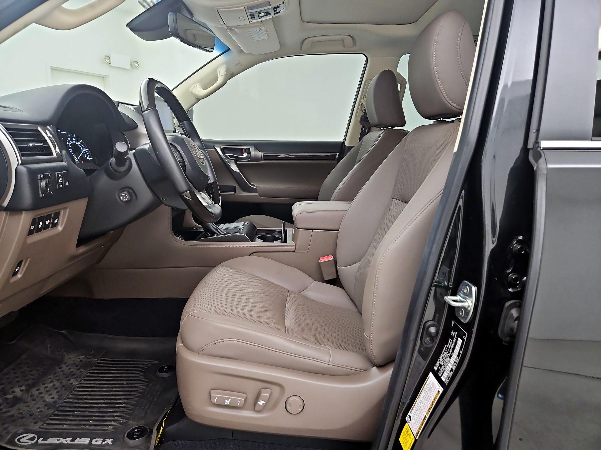 Thumbnail: 2023 Lexus GX - 11