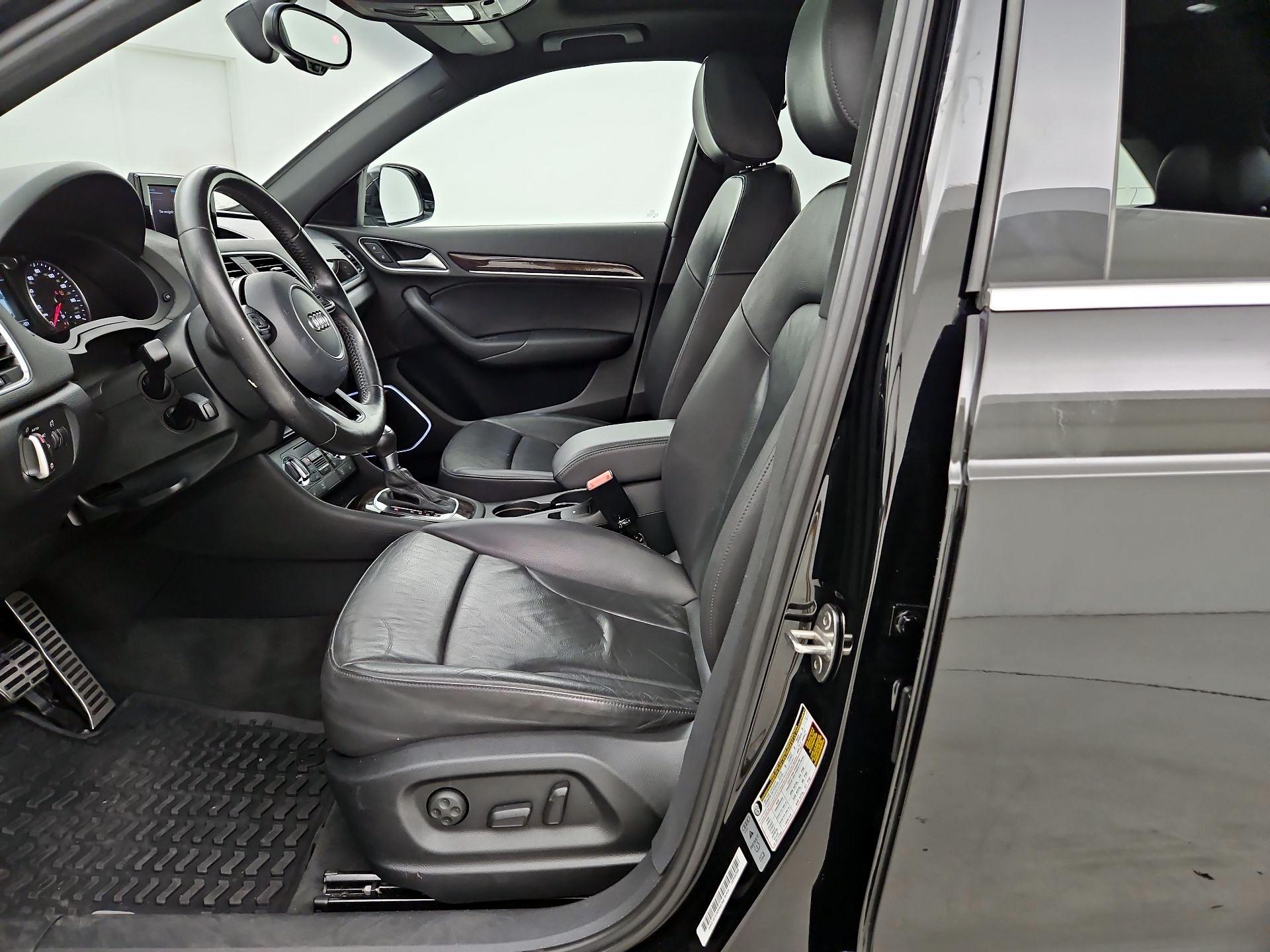 Thumbnail: 2015 Audi Q3 - 11