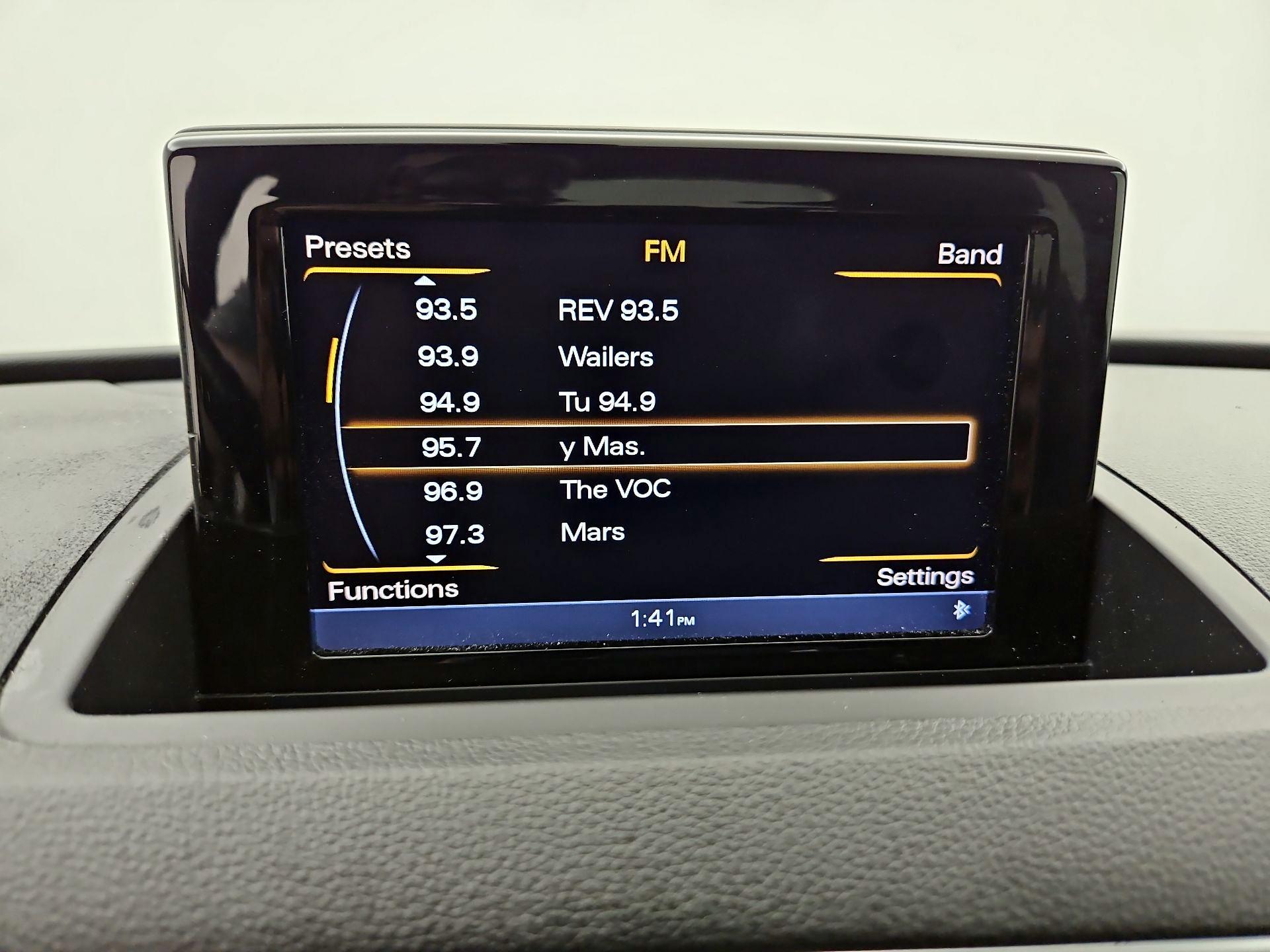 Thumbnail: 2015 Audi Q3 - 15