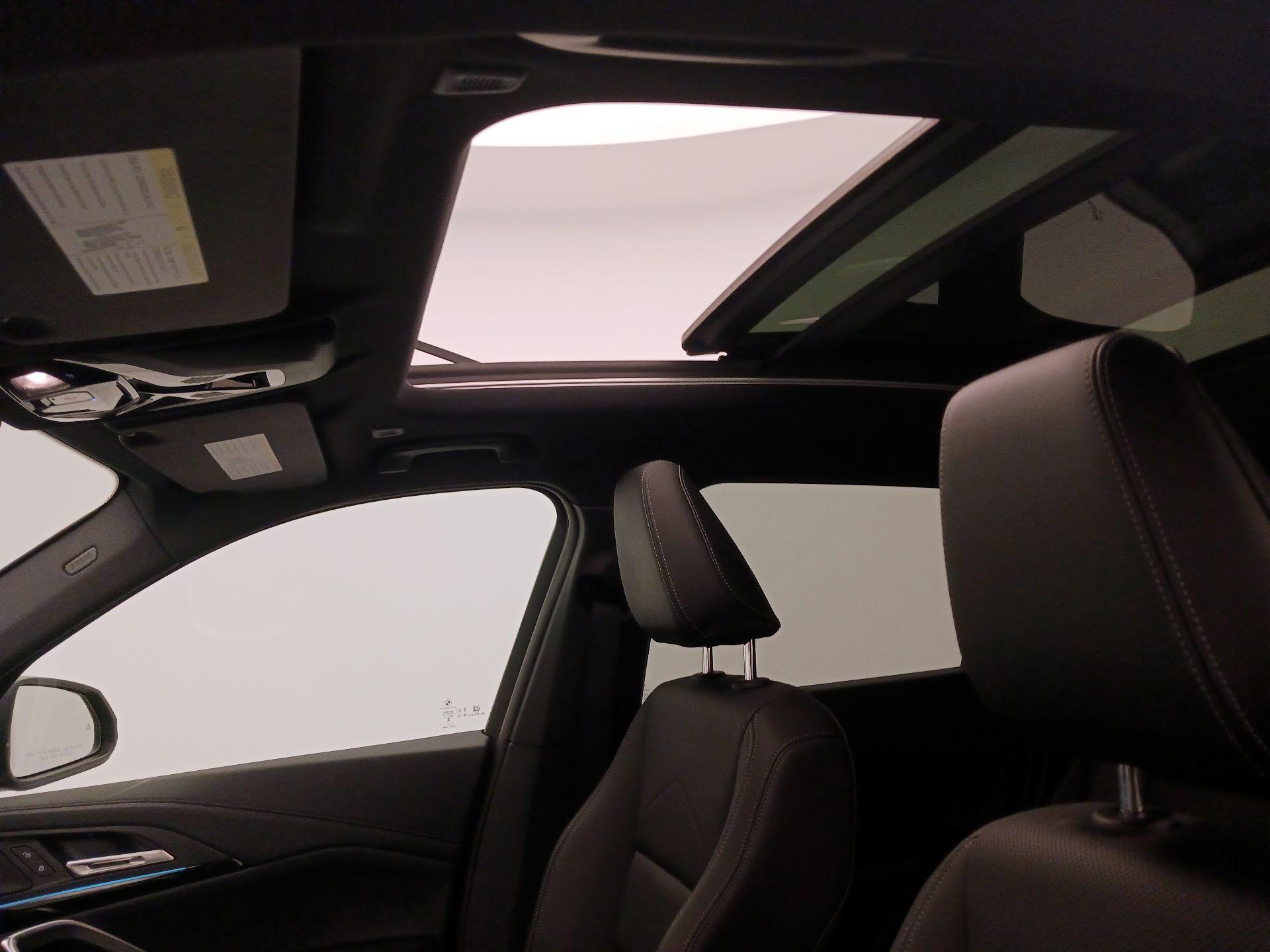 Thumbnail: 2024 BMW X1 - 20