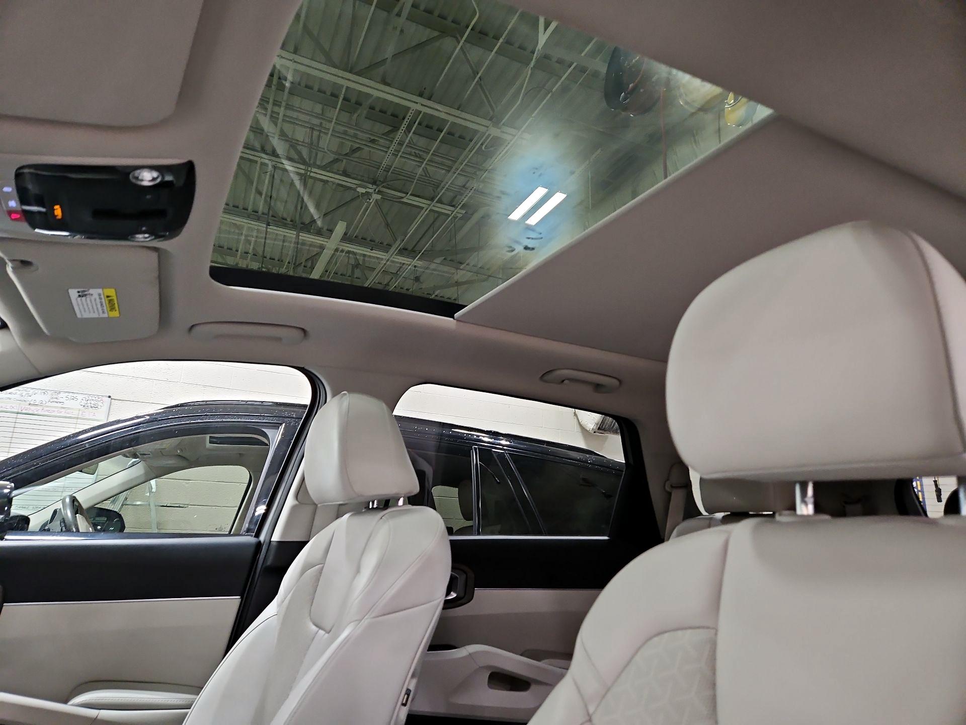 Thumbnail: 2023 Kia Sorento - 19