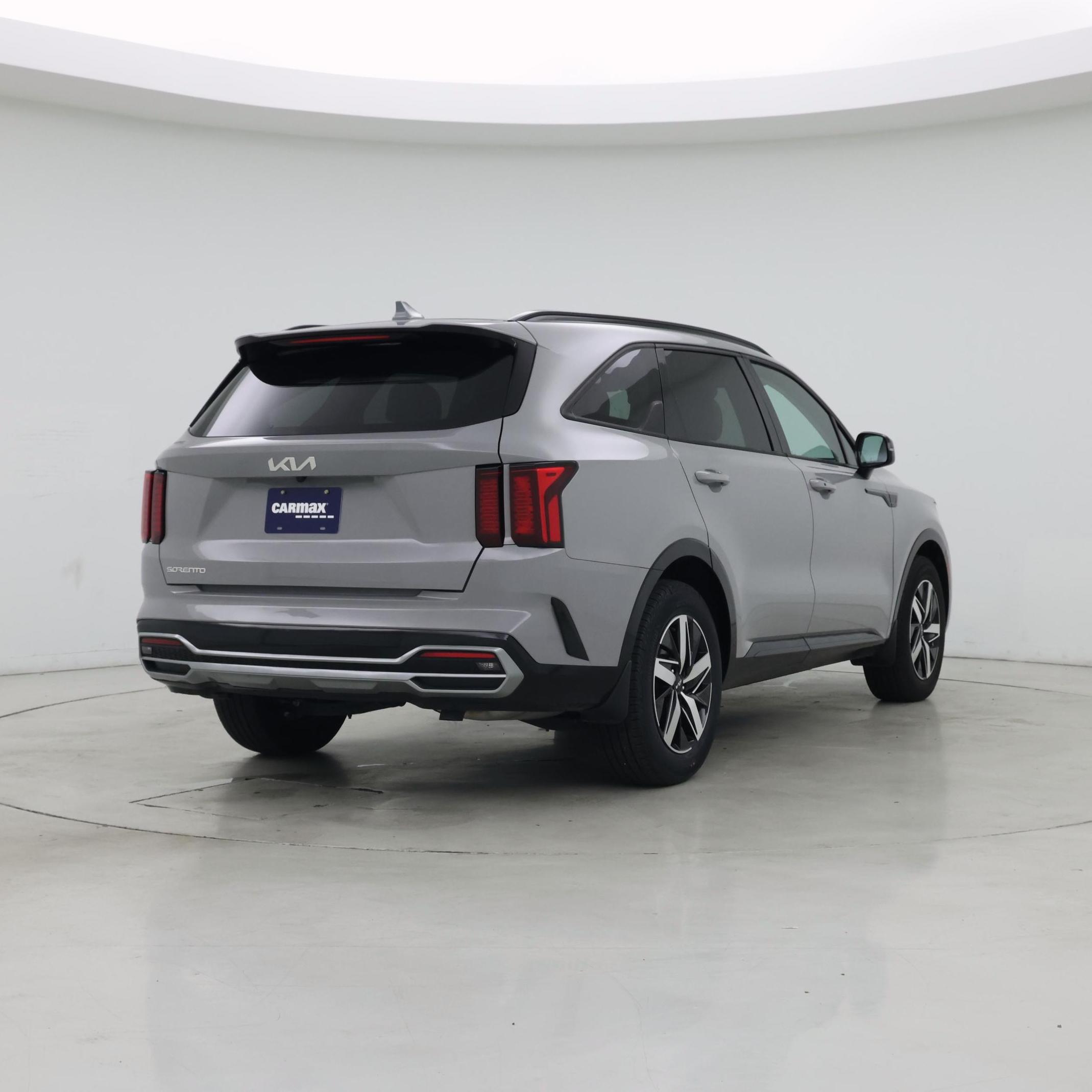 Thumbnail: 2023 Kia Sorento - 8