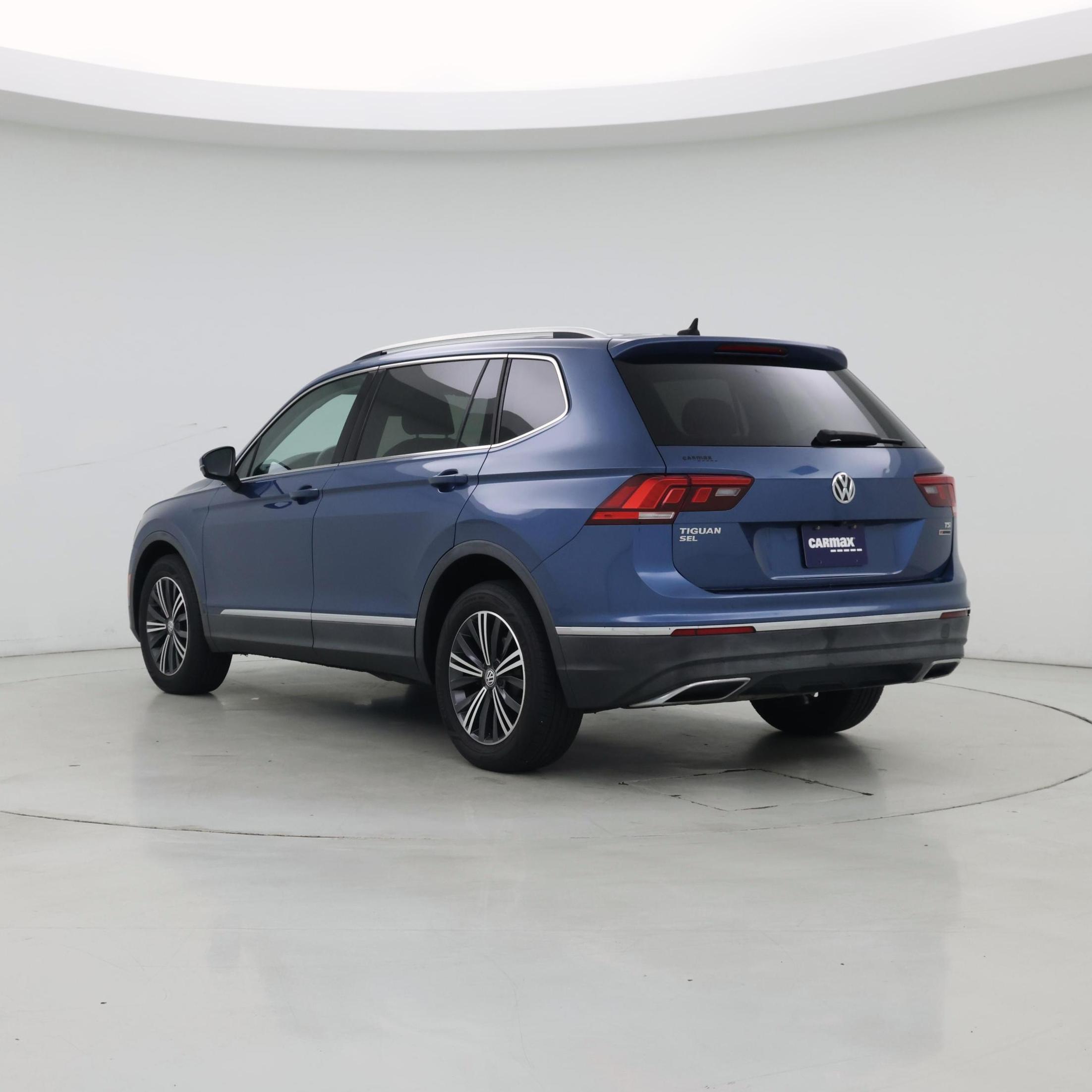 Thumbnail: 2018 Volkswagen Tiguan - 2