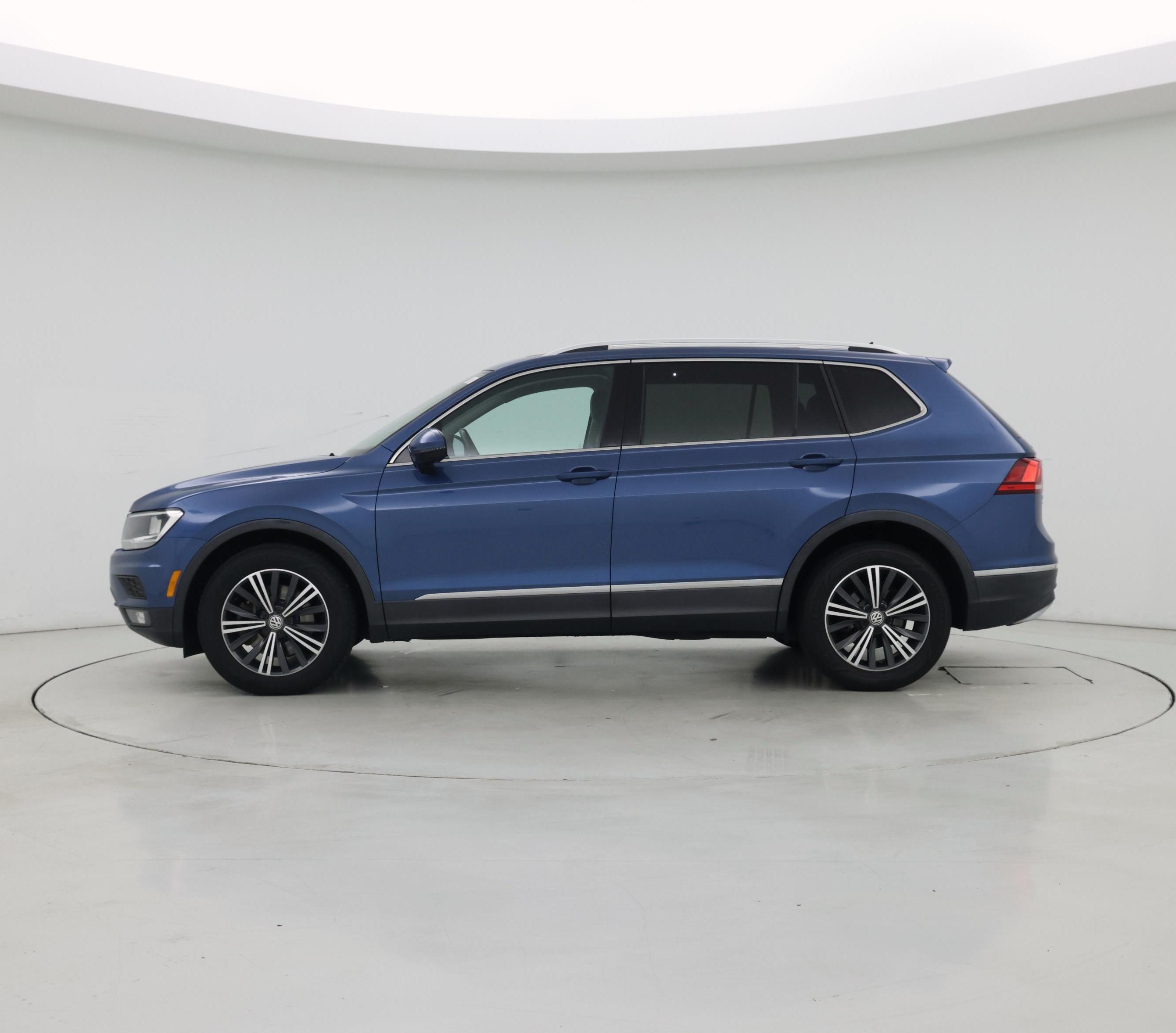 Thumbnail: 2018 Volkswagen Tiguan - 3
