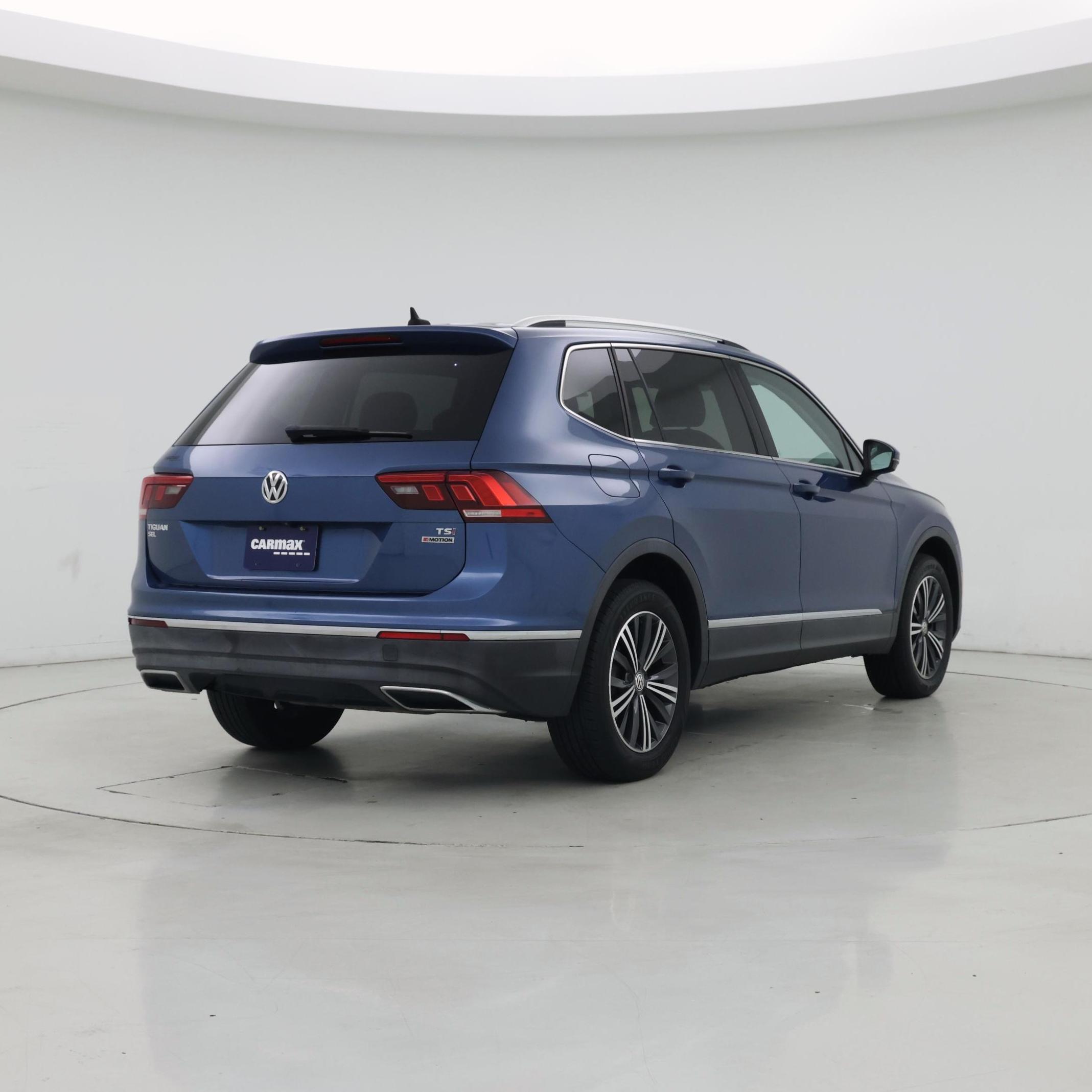 Thumbnail: 2018 Volkswagen Tiguan - 8