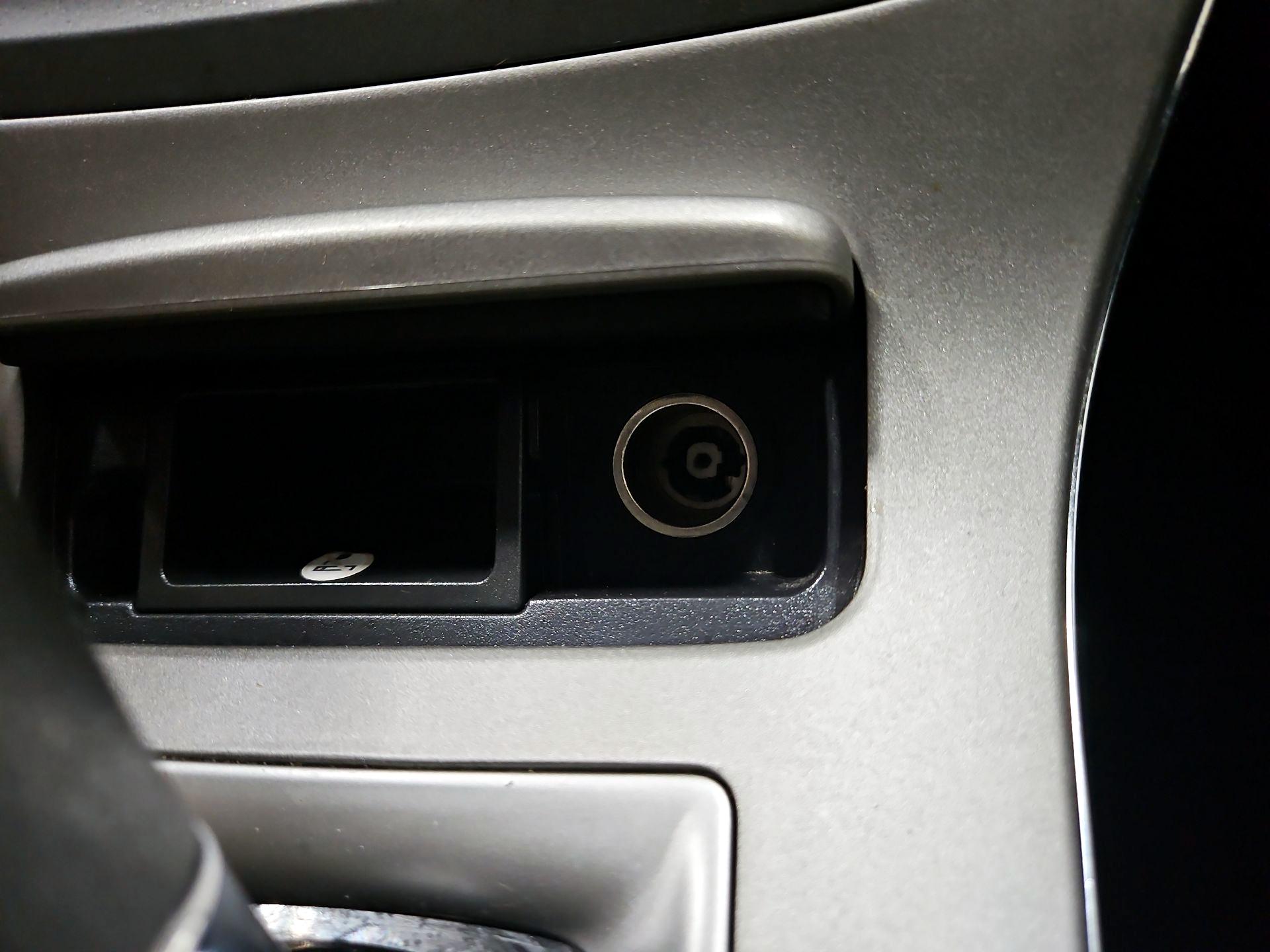 Thumbnail: 2014 Nissan Sentra - 17