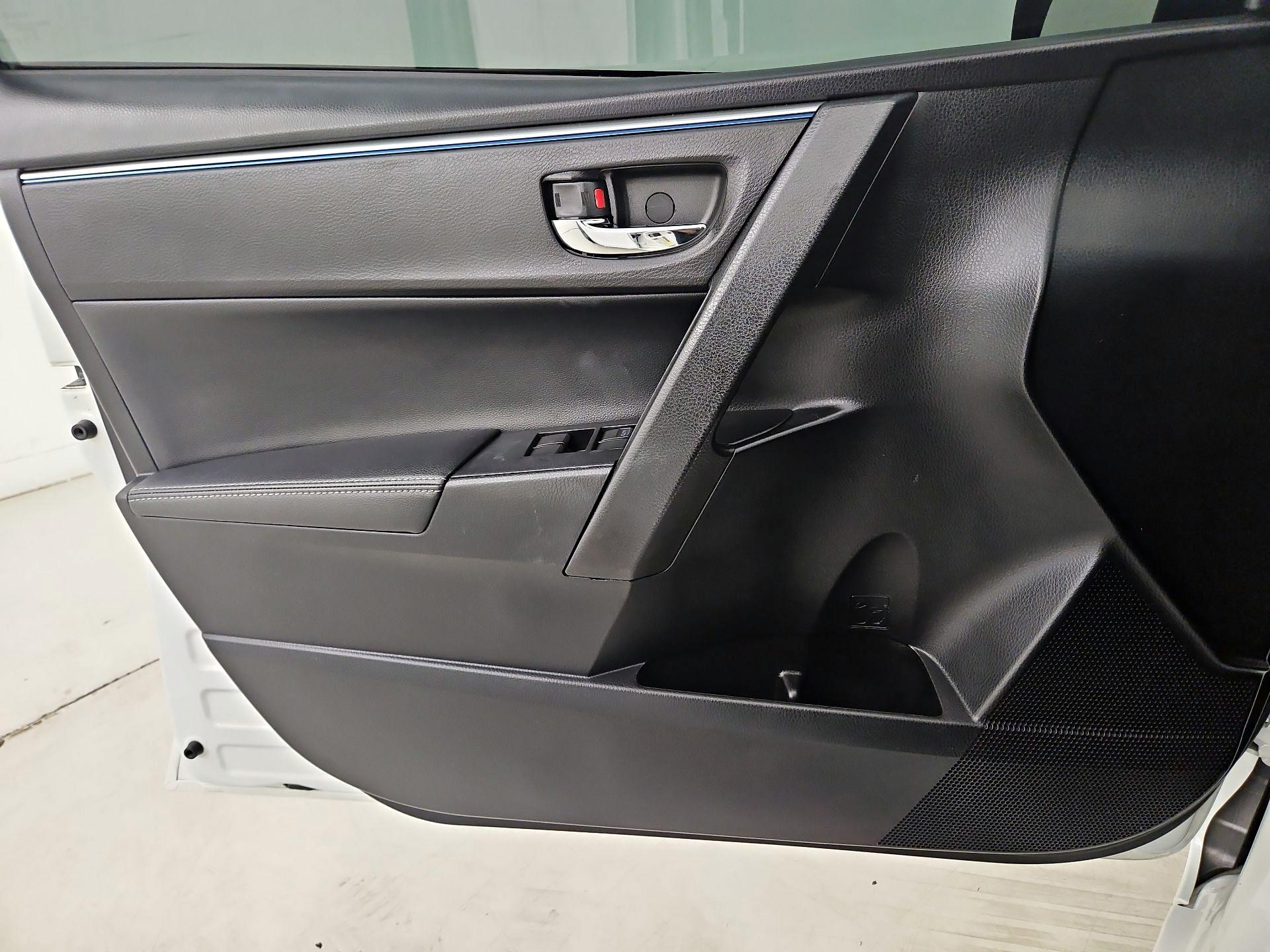 Thumbnail: 2016 Toyota Corolla - 12