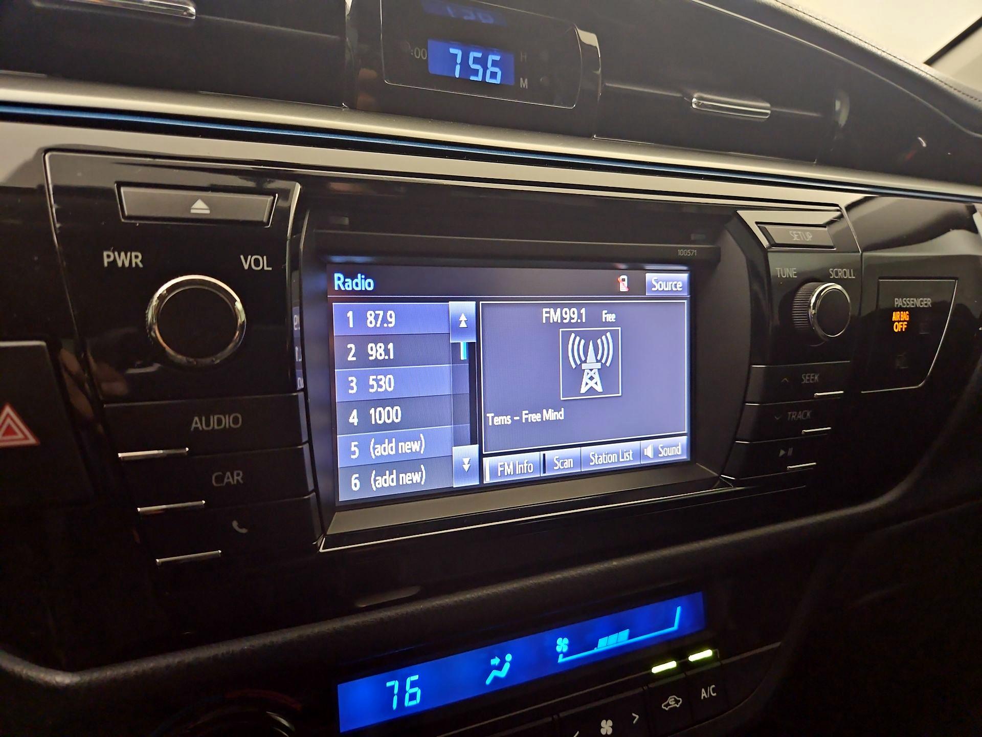 Thumbnail: 2016 Toyota Corolla - 15