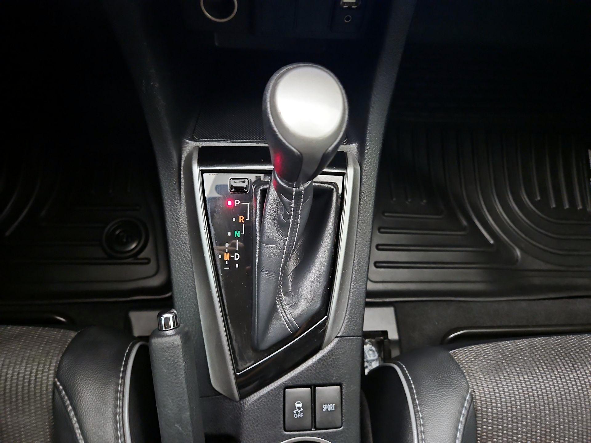 Thumbnail: 2016 Toyota Corolla - 17