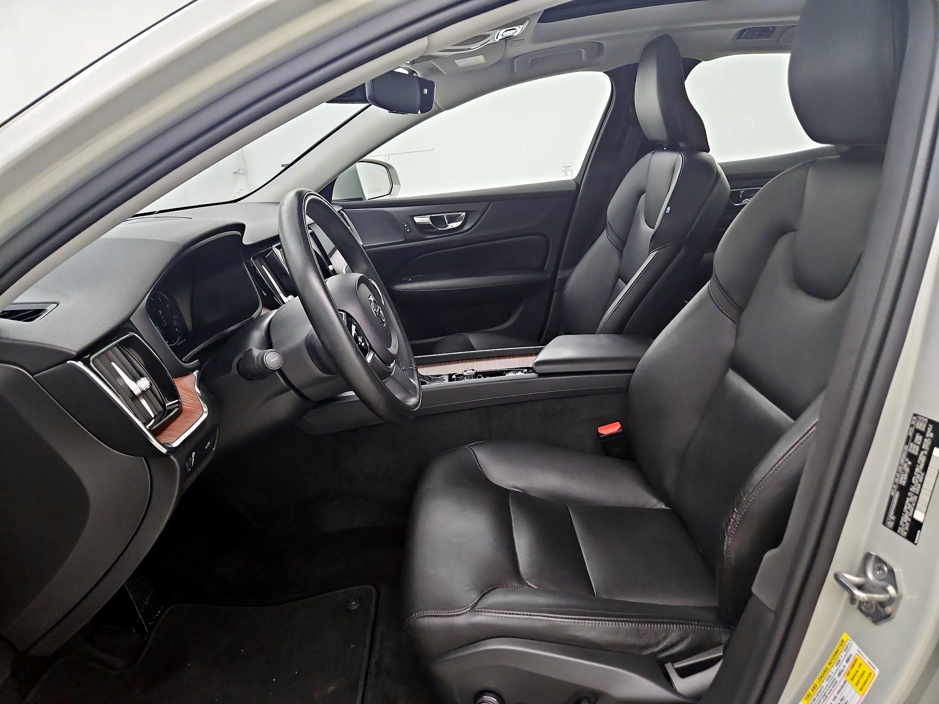 Thumbnail: 2019 Volvo S60 - 11