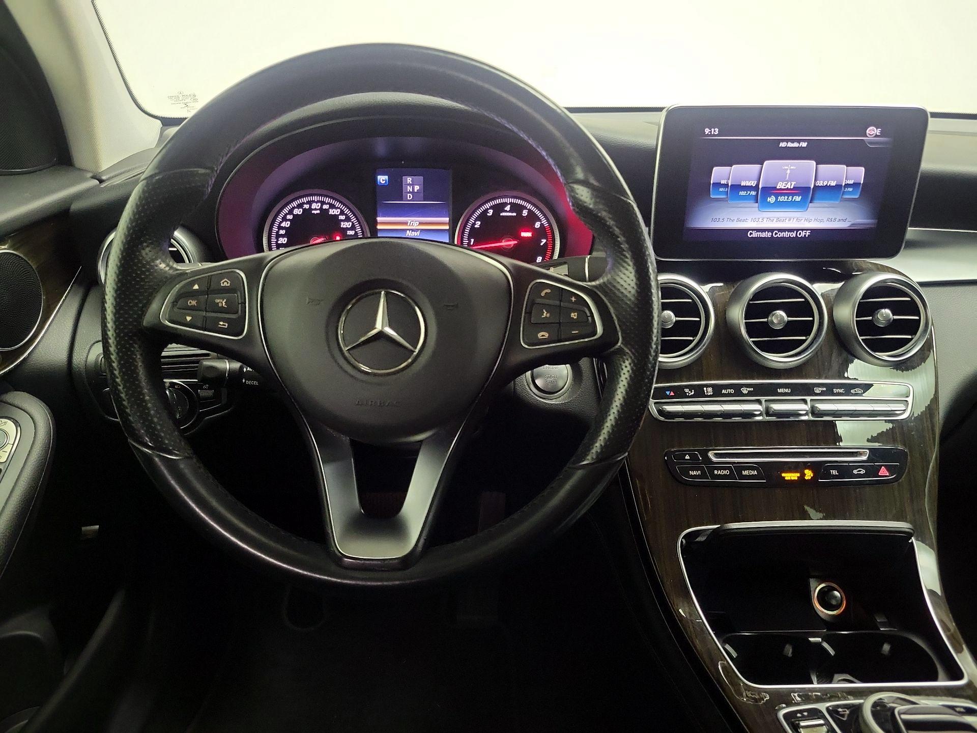 Thumbnail: 2016 Mercedes-Benz GLC - 10