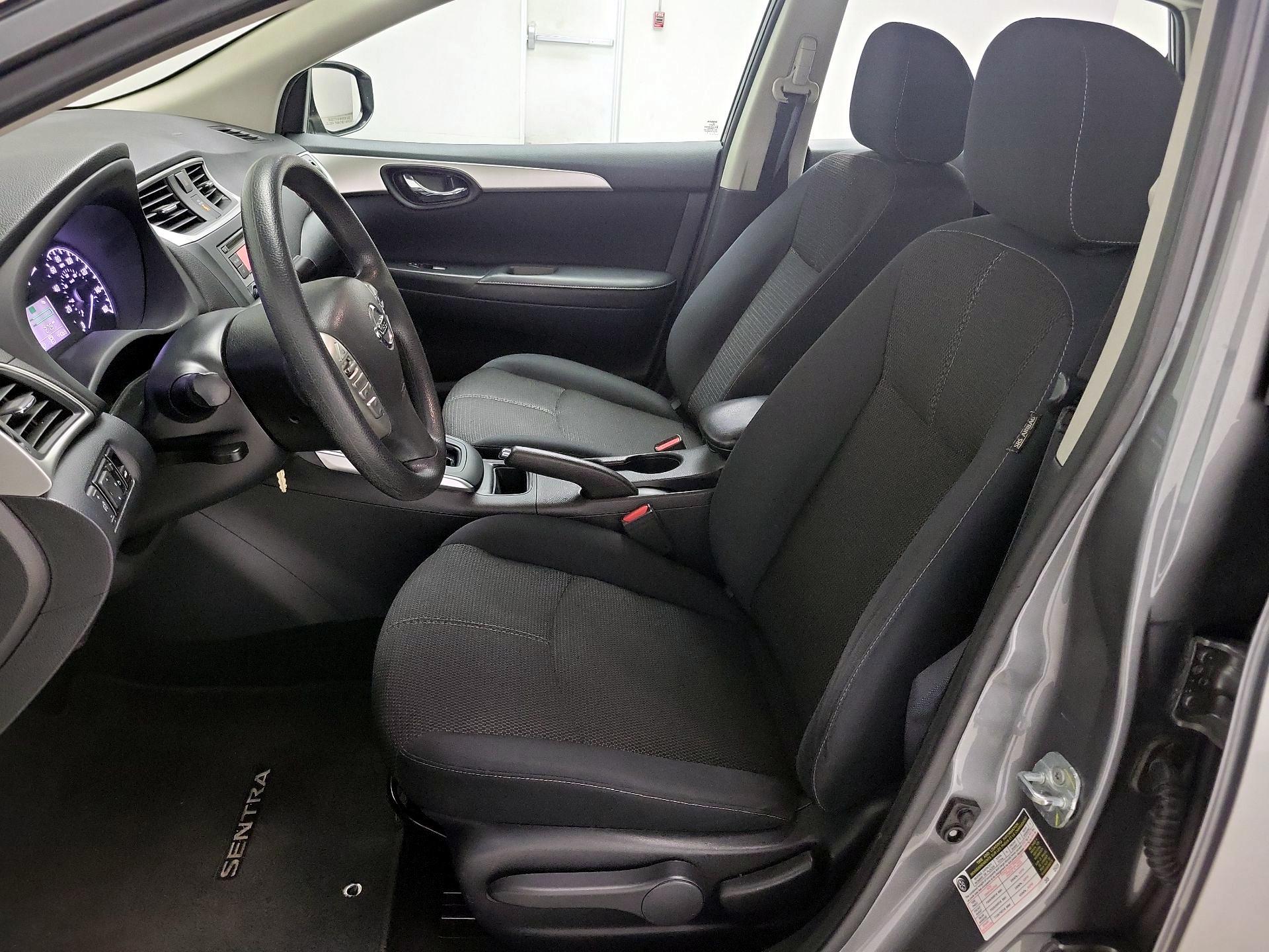 Thumbnail: 2017 Nissan Sentra - 18