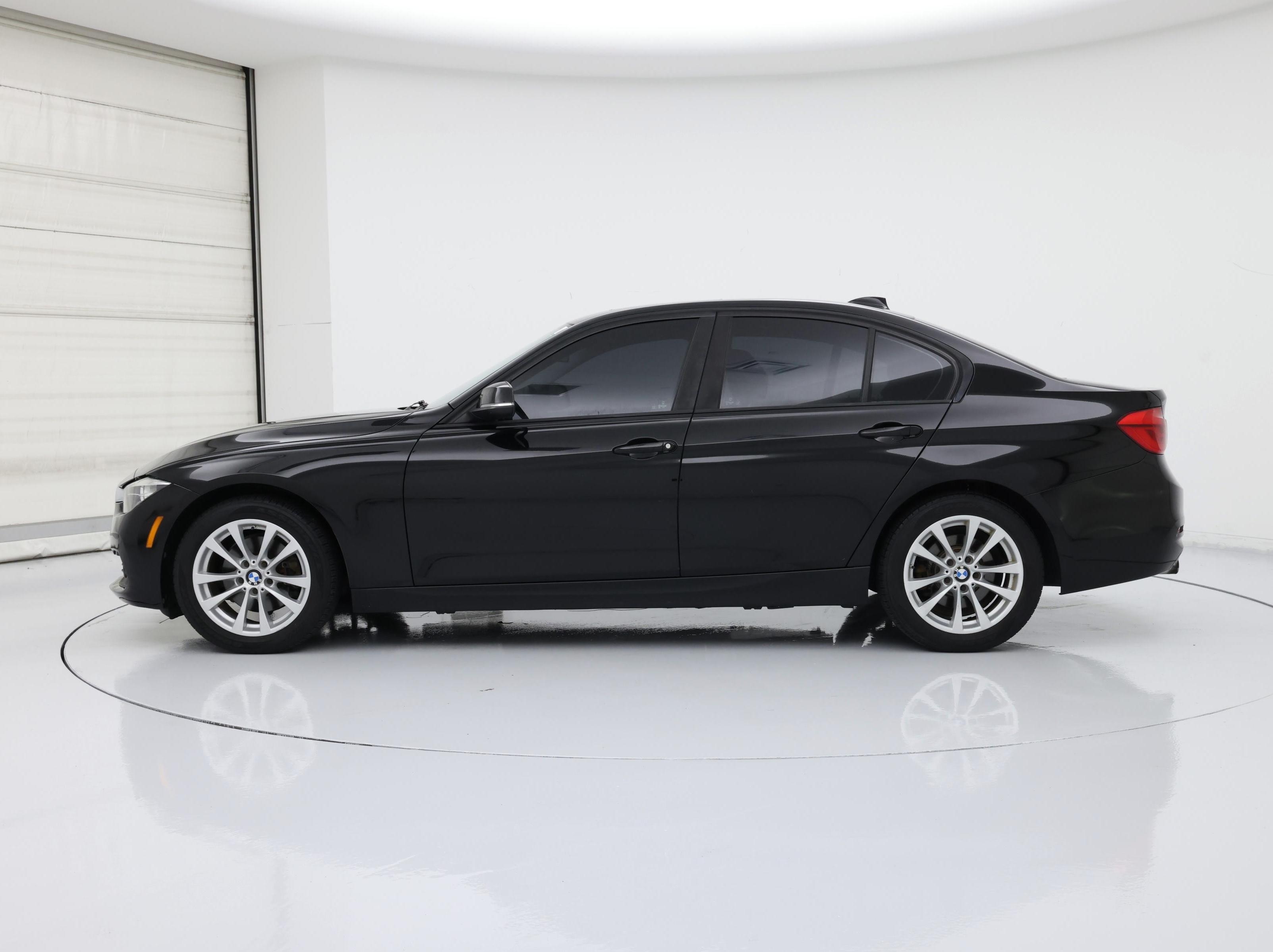 Thumbnail: 2017 BMW 3 Series - 3