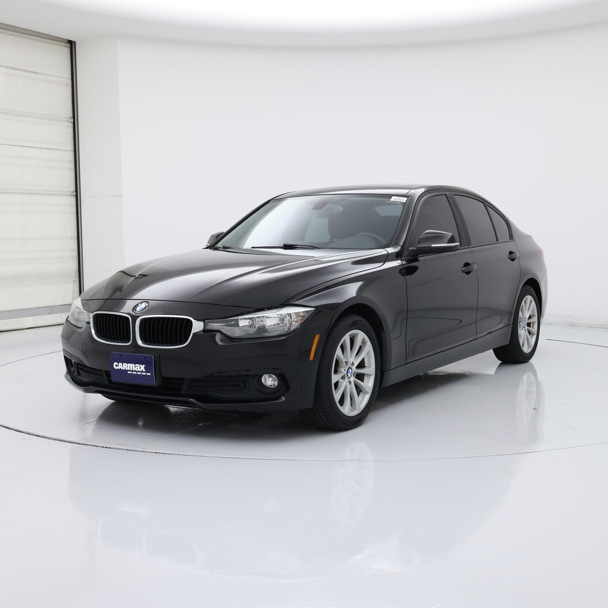 Thumbnail: 2017 BMW 3 Series - 4