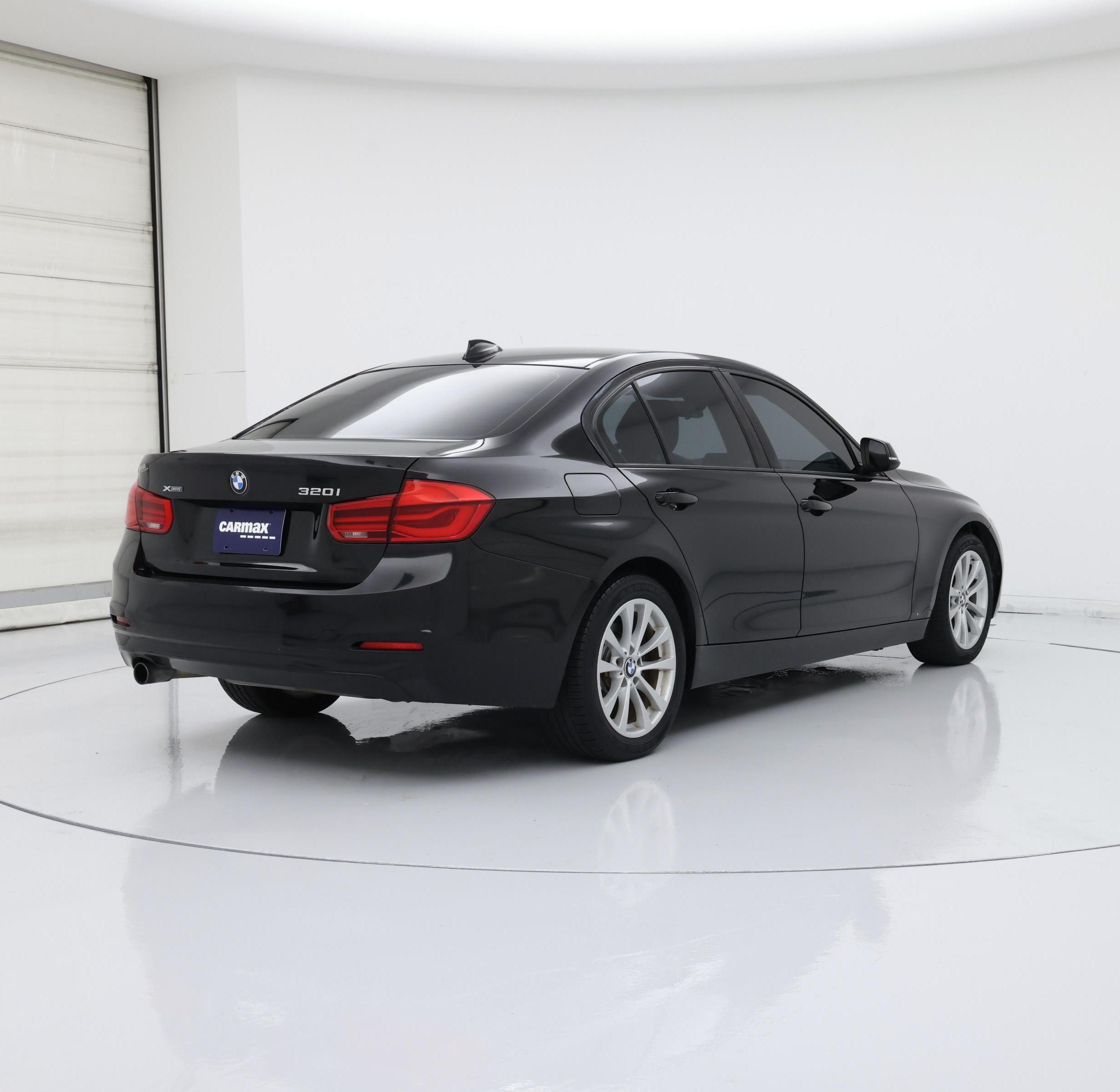 Thumbnail: 2017 BMW 3 Series - 8
