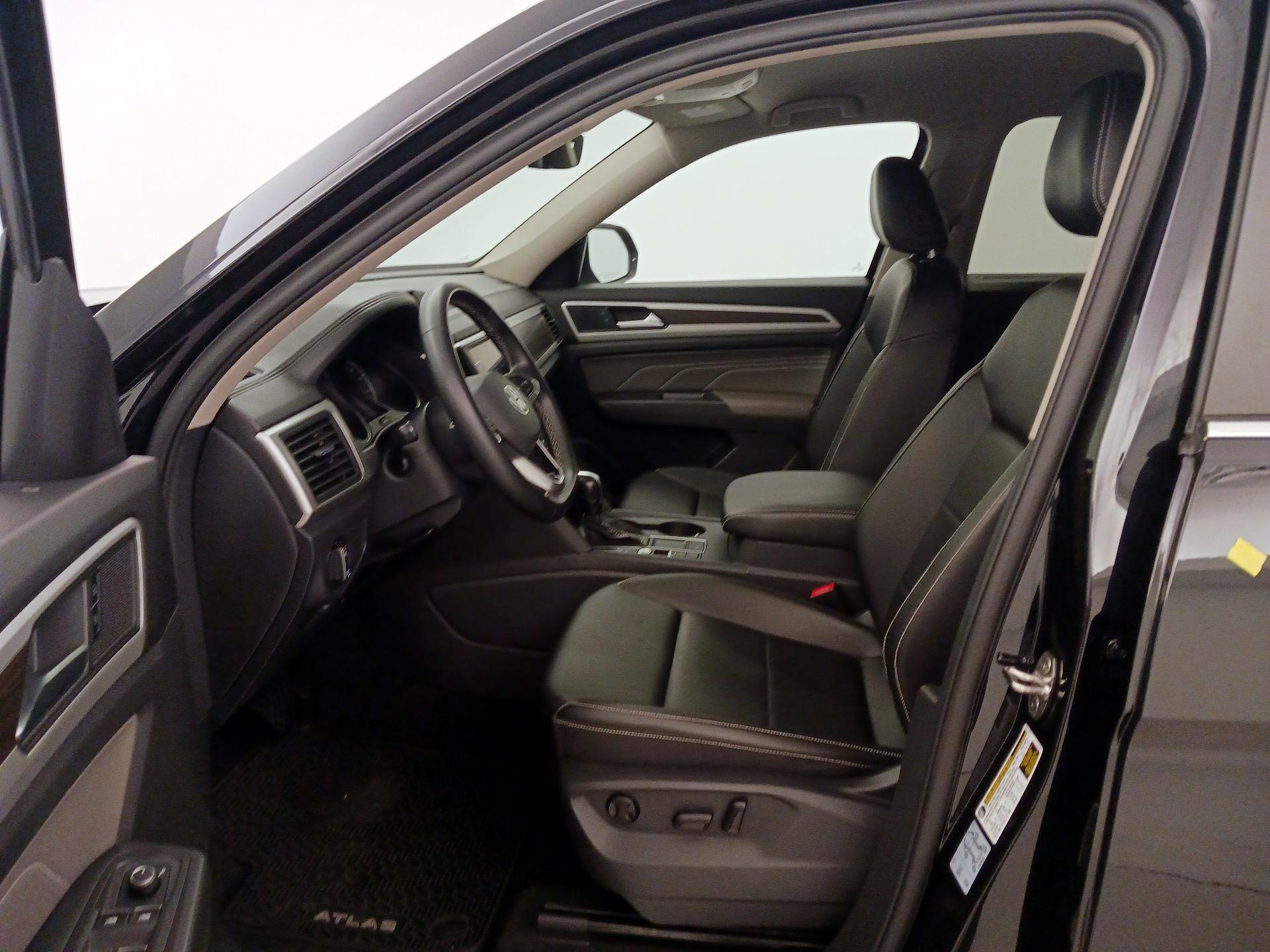 Thumbnail: 2021 Volkswagen Atlas - 11