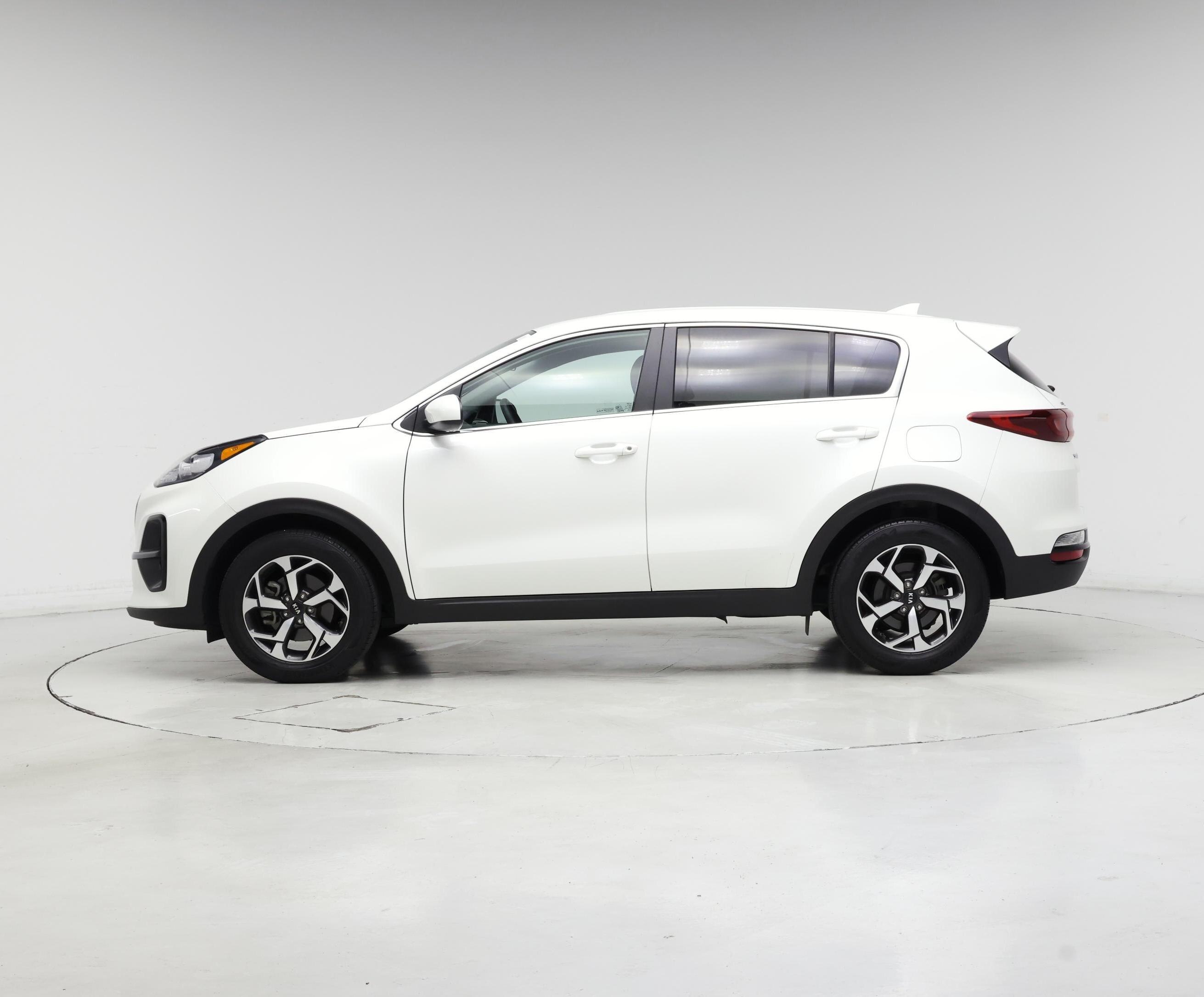 Thumbnail: 2022 Kia Sportage - 3