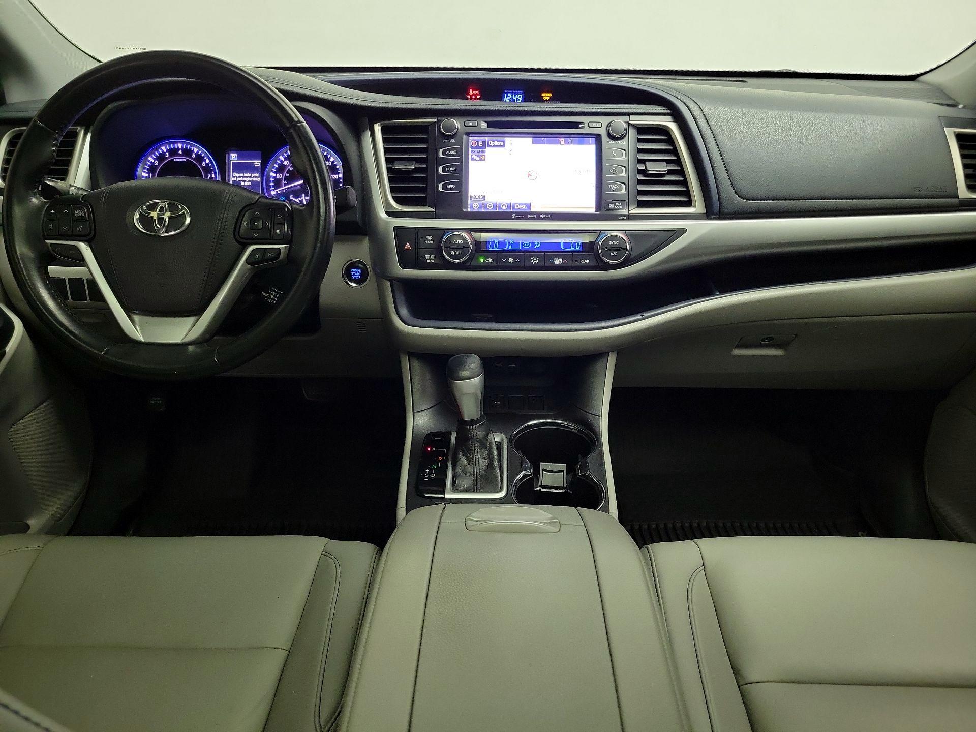 Thumbnail: 2019 Toyota Highlander - 9