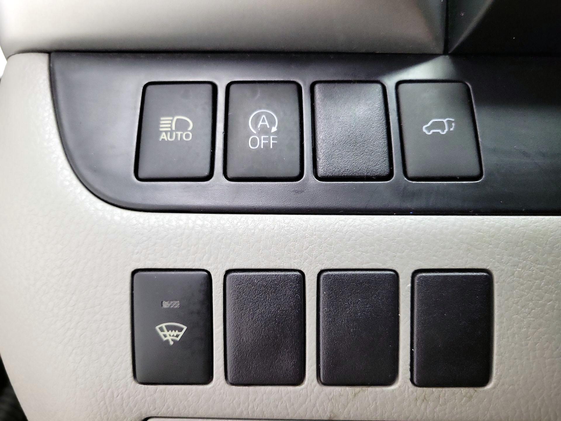 Thumbnail: 2019 Toyota Highlander - 13