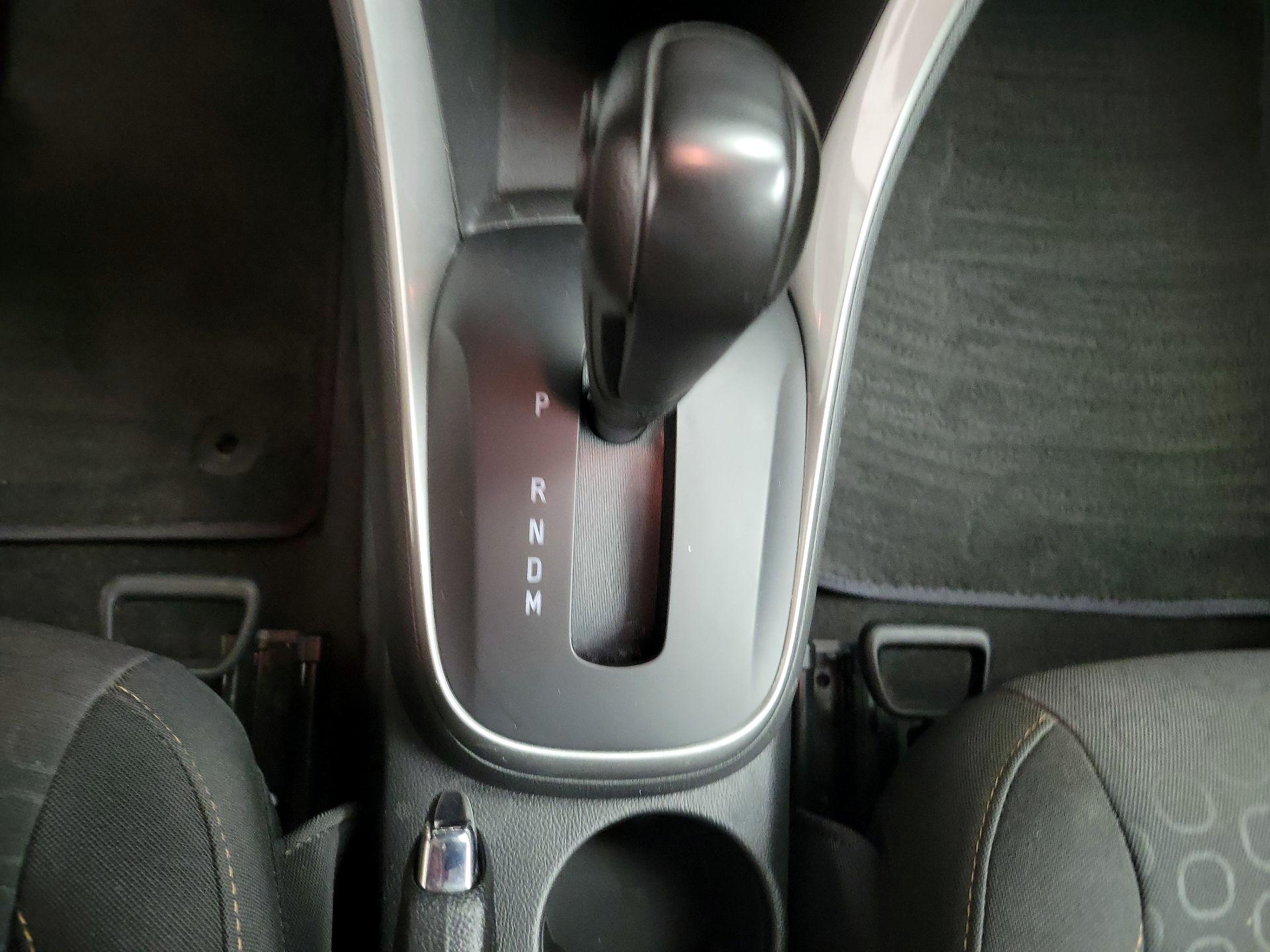 Thumbnail: 2021 Chevrolet Trax - 18