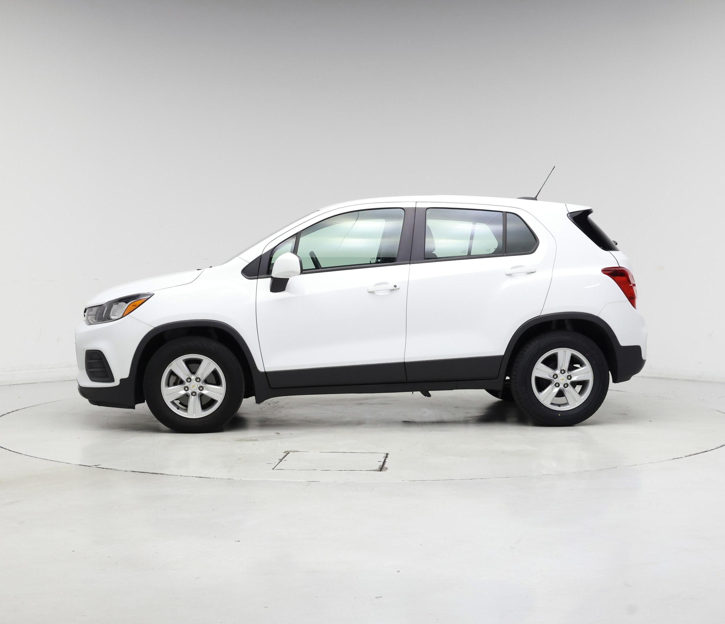 Thumbnail: 2021 Chevrolet Trax - 3