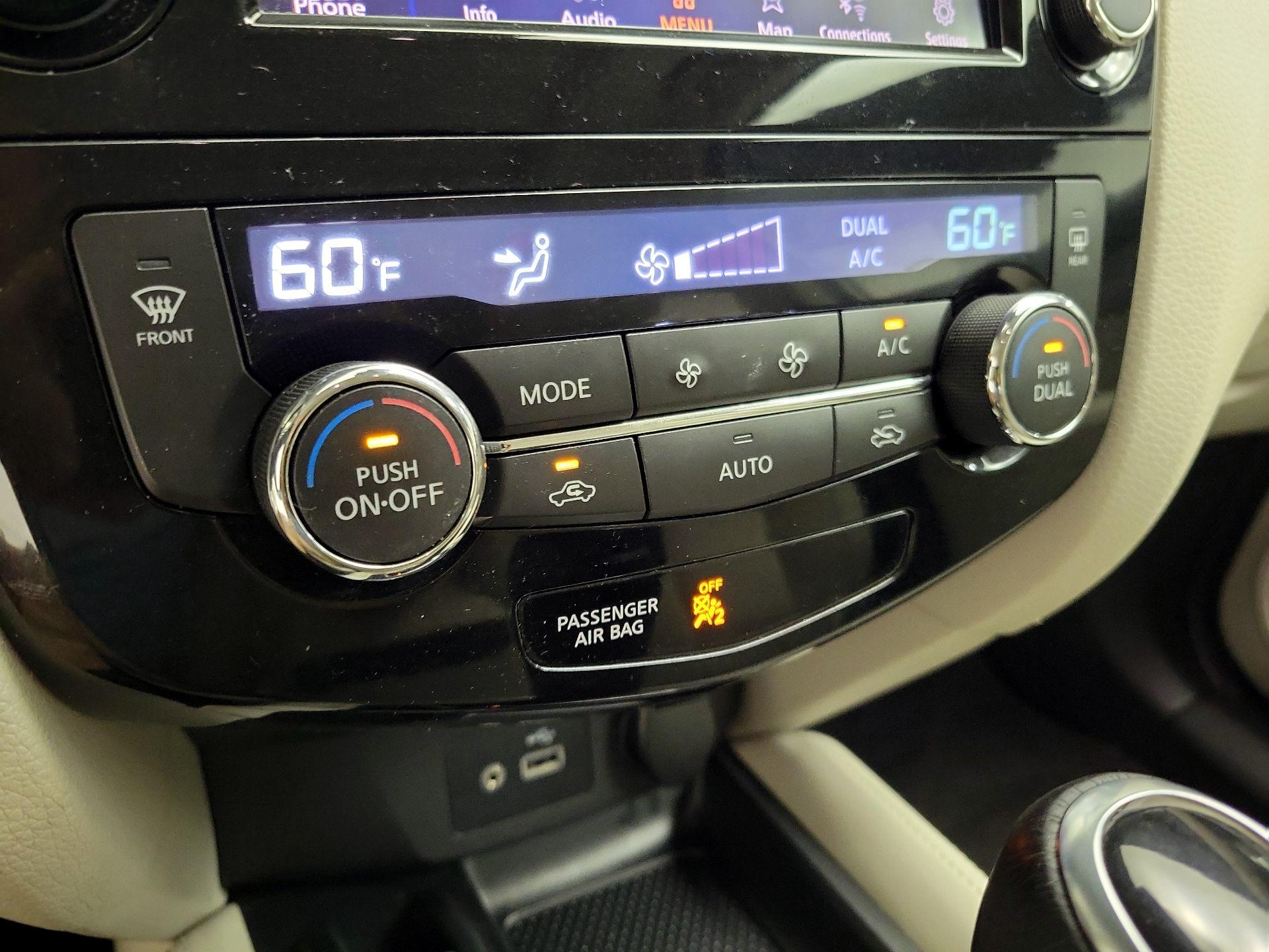 Thumbnail: 2020 Nissan Rogue Sport - 17