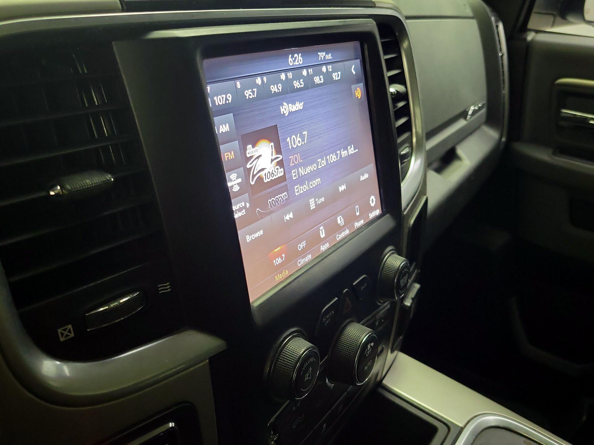 Thumbnail: 2019 RAM 1500 Classic - 15