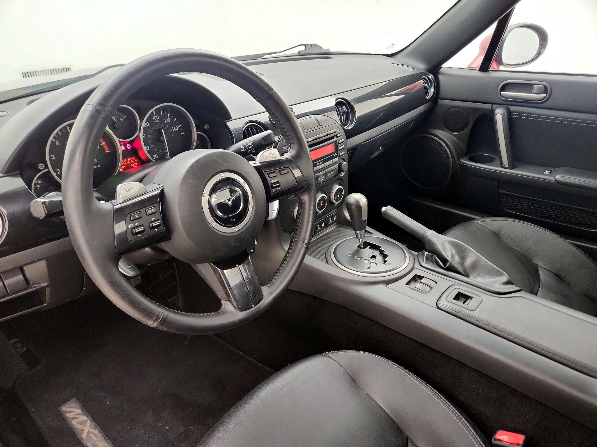 Thumbnail: 2015 Mazda MX-5 Miata - 9